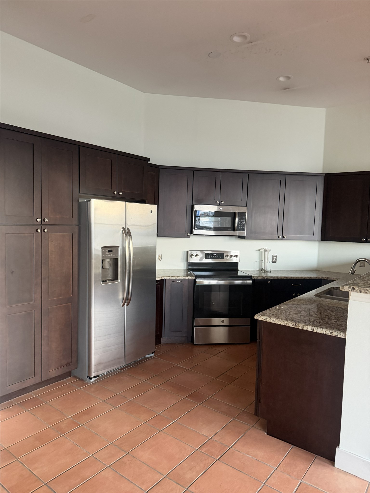 2502 Live Oak 301 — photo