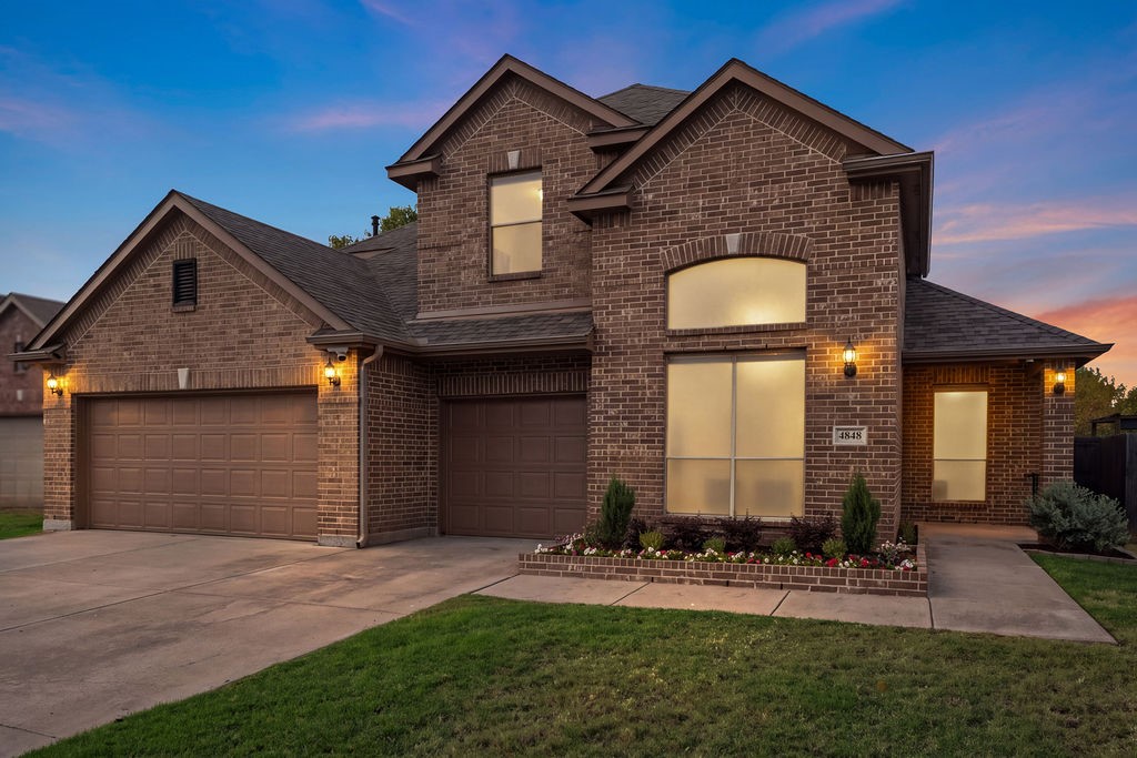 4848 Monarch Drive — photo