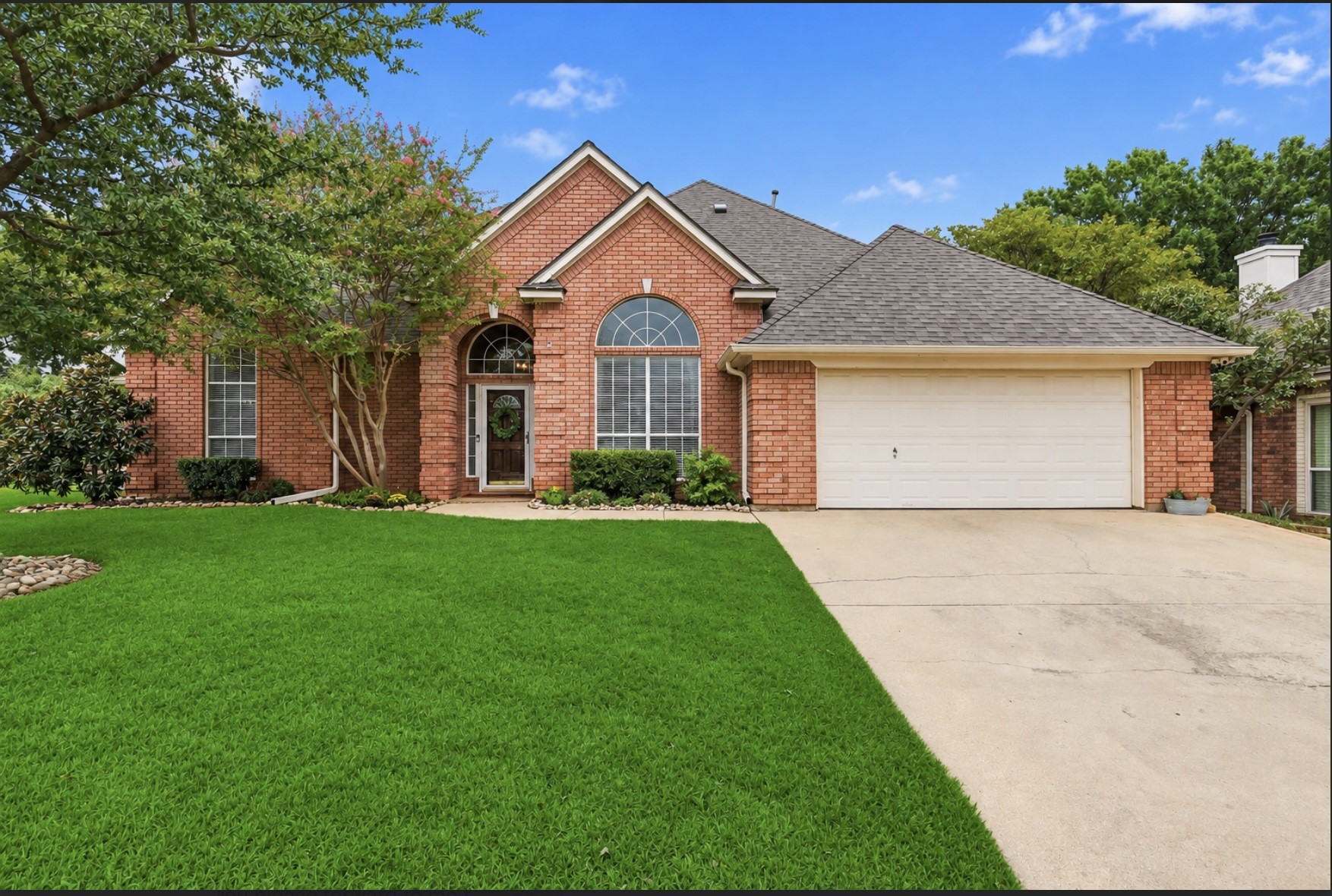 2705 Mimosa Court — photo