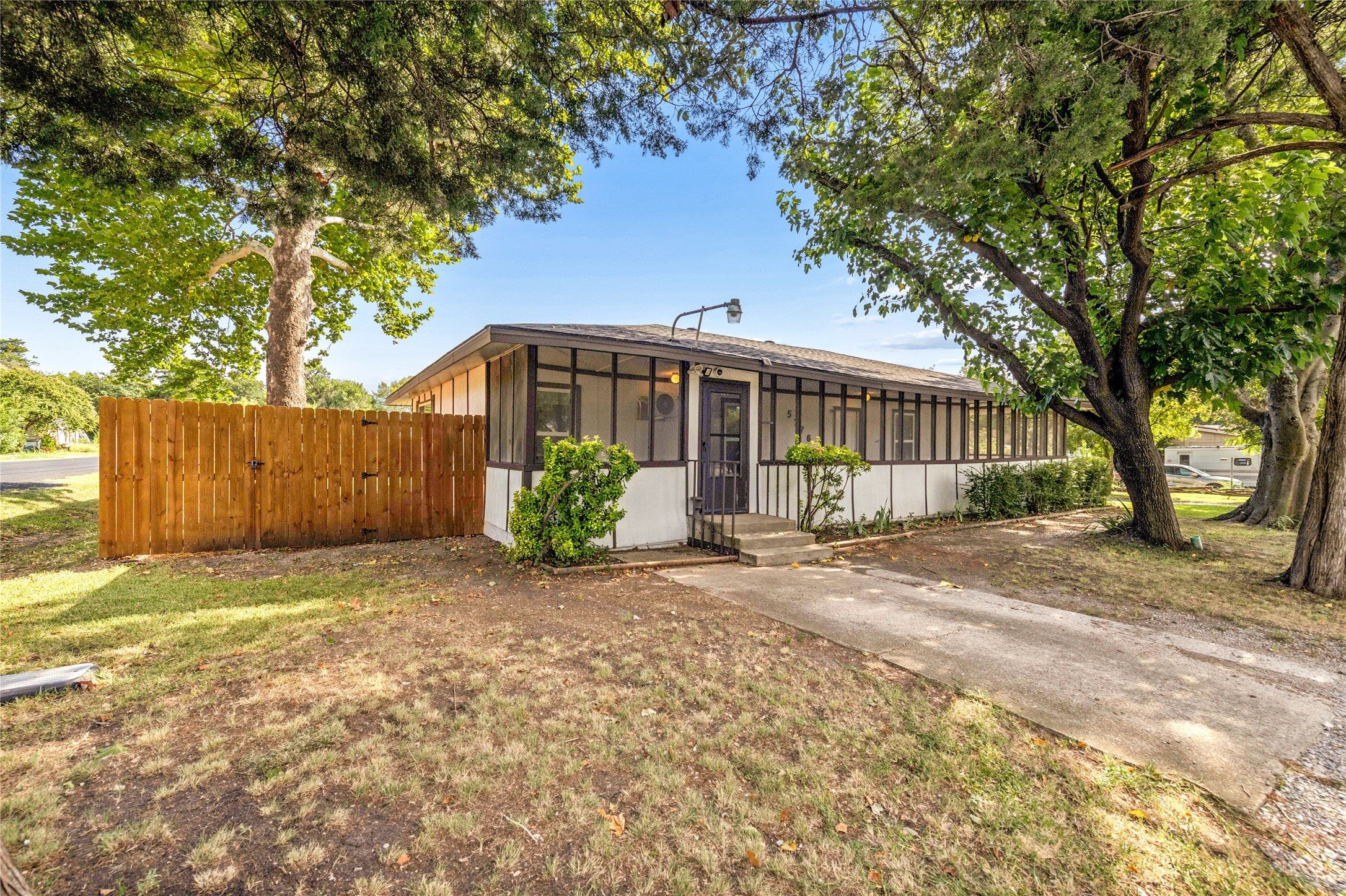 5776 County Road 927 — photo