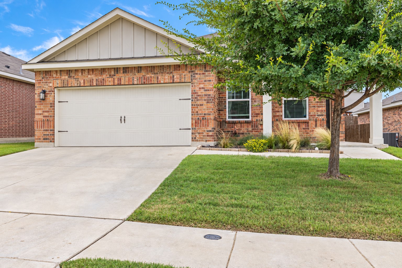 5332 Northfield Drive — photo