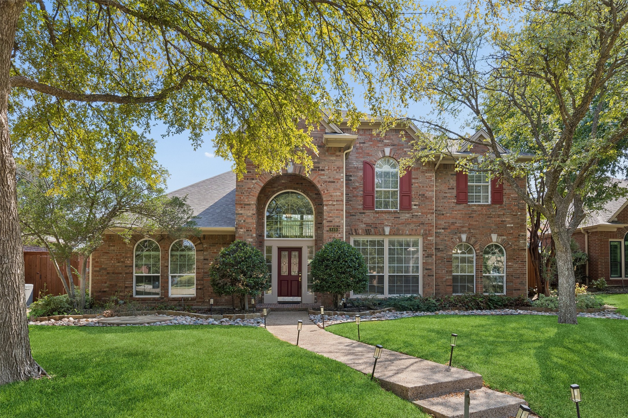849 Shorewood Drive — photo