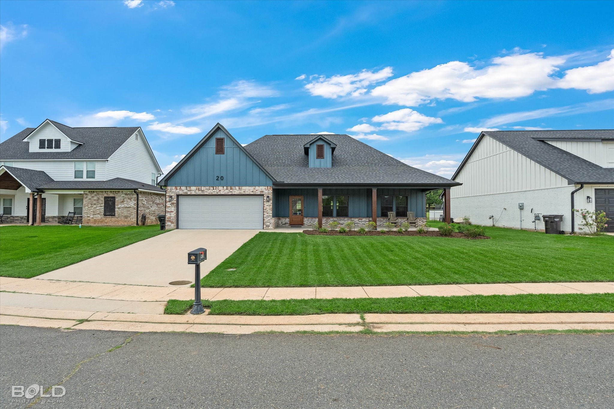 20 Legacy Court — photo