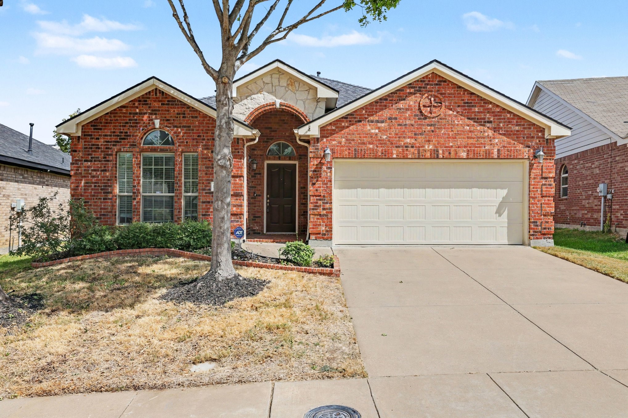 8738 Misty Bluff Court — photo