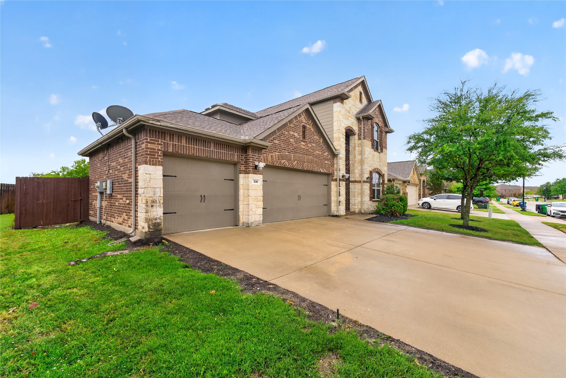 336 Chamberlain Drive — photo