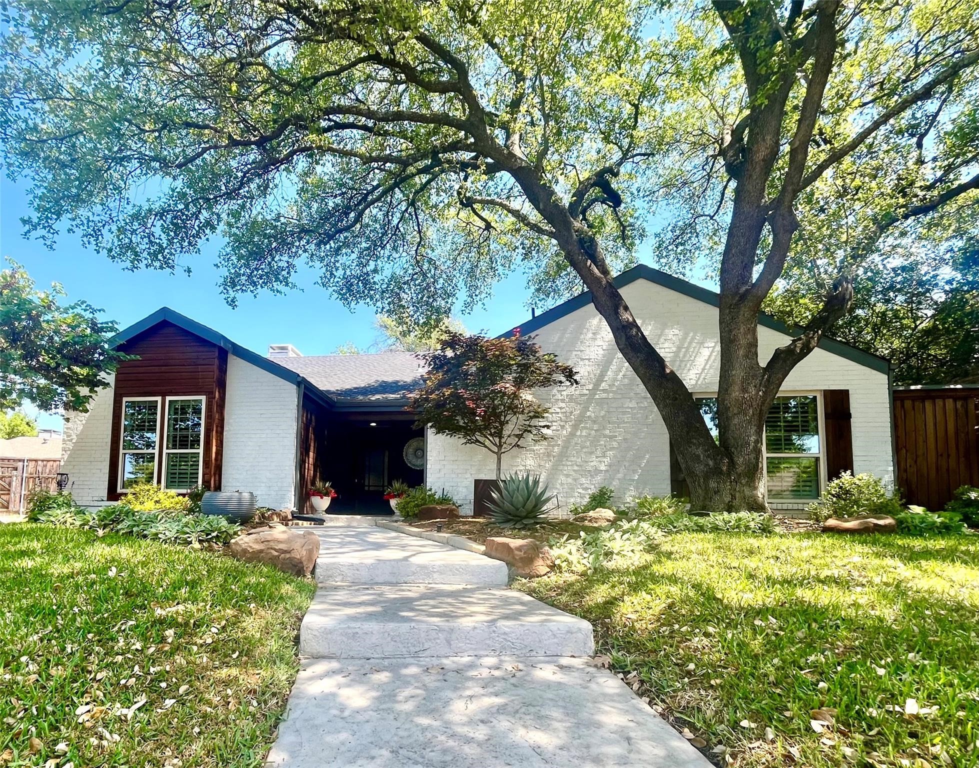 17216 Ikel Drive — photo
