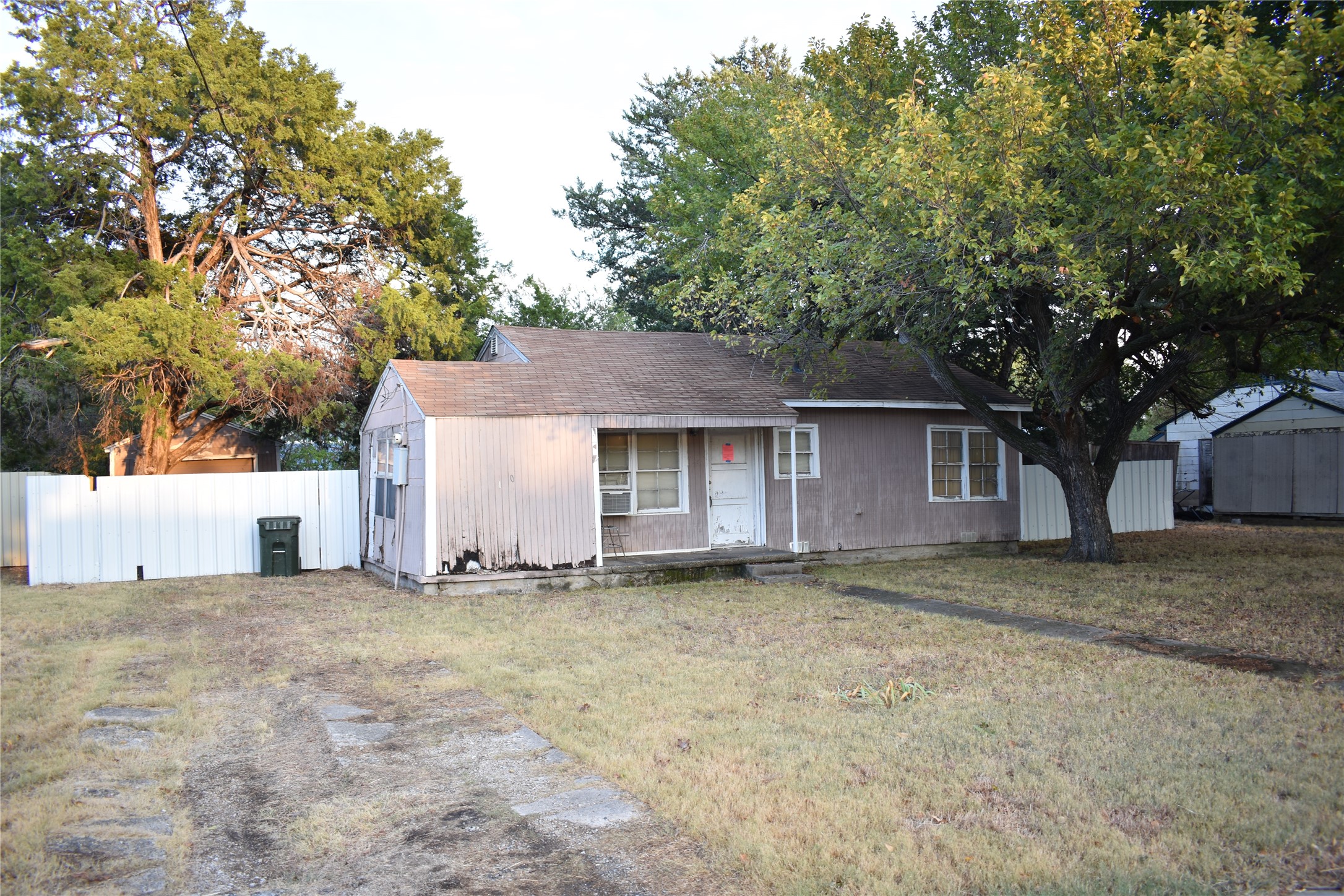 1802 Cottonwood Road — photo