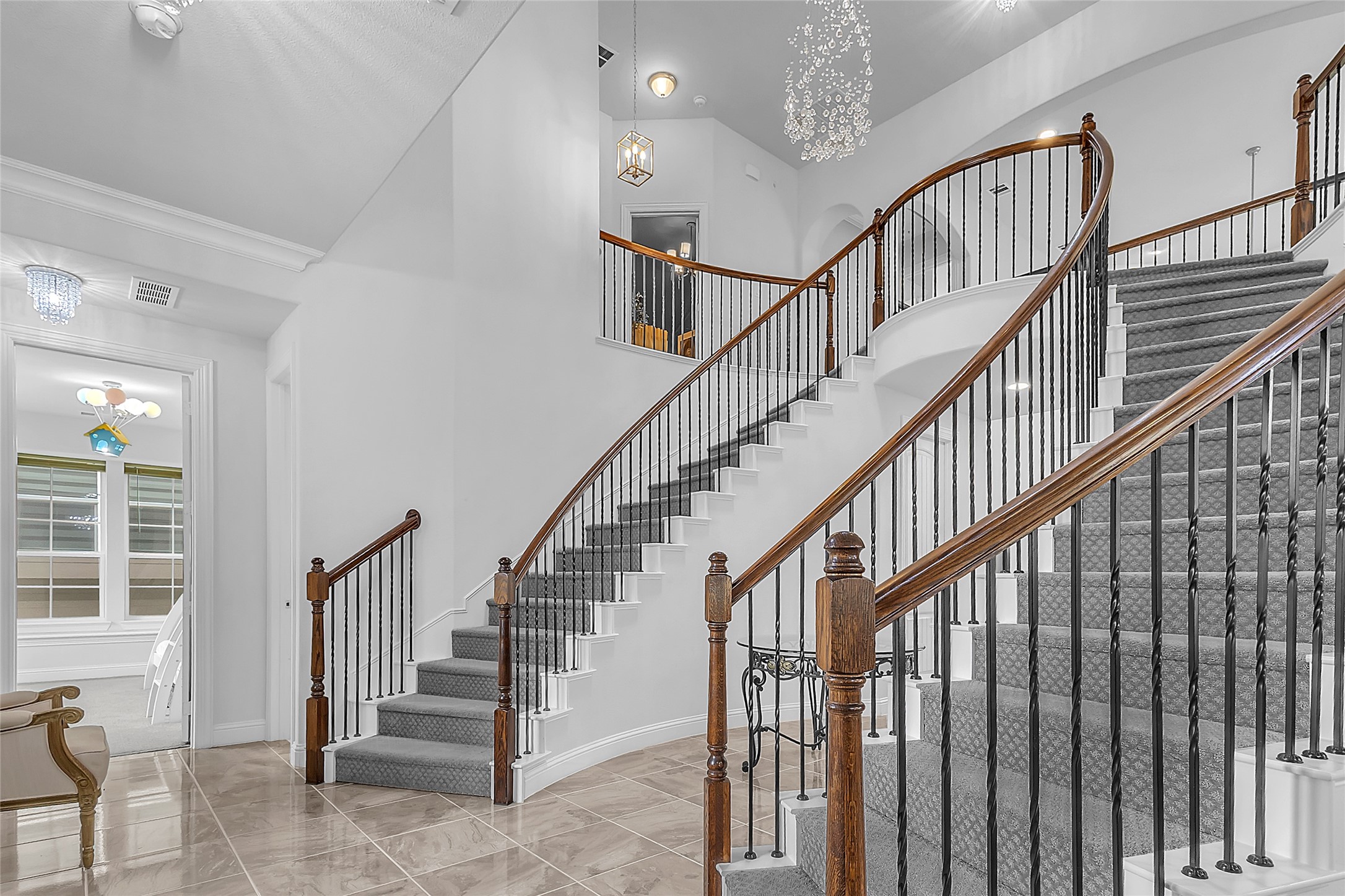 2825 River Bend Place — photo