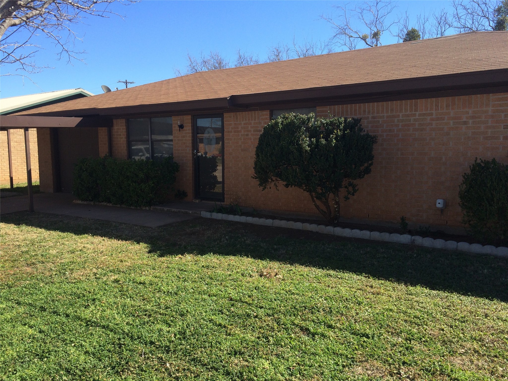 8 Ron Circle — photo
