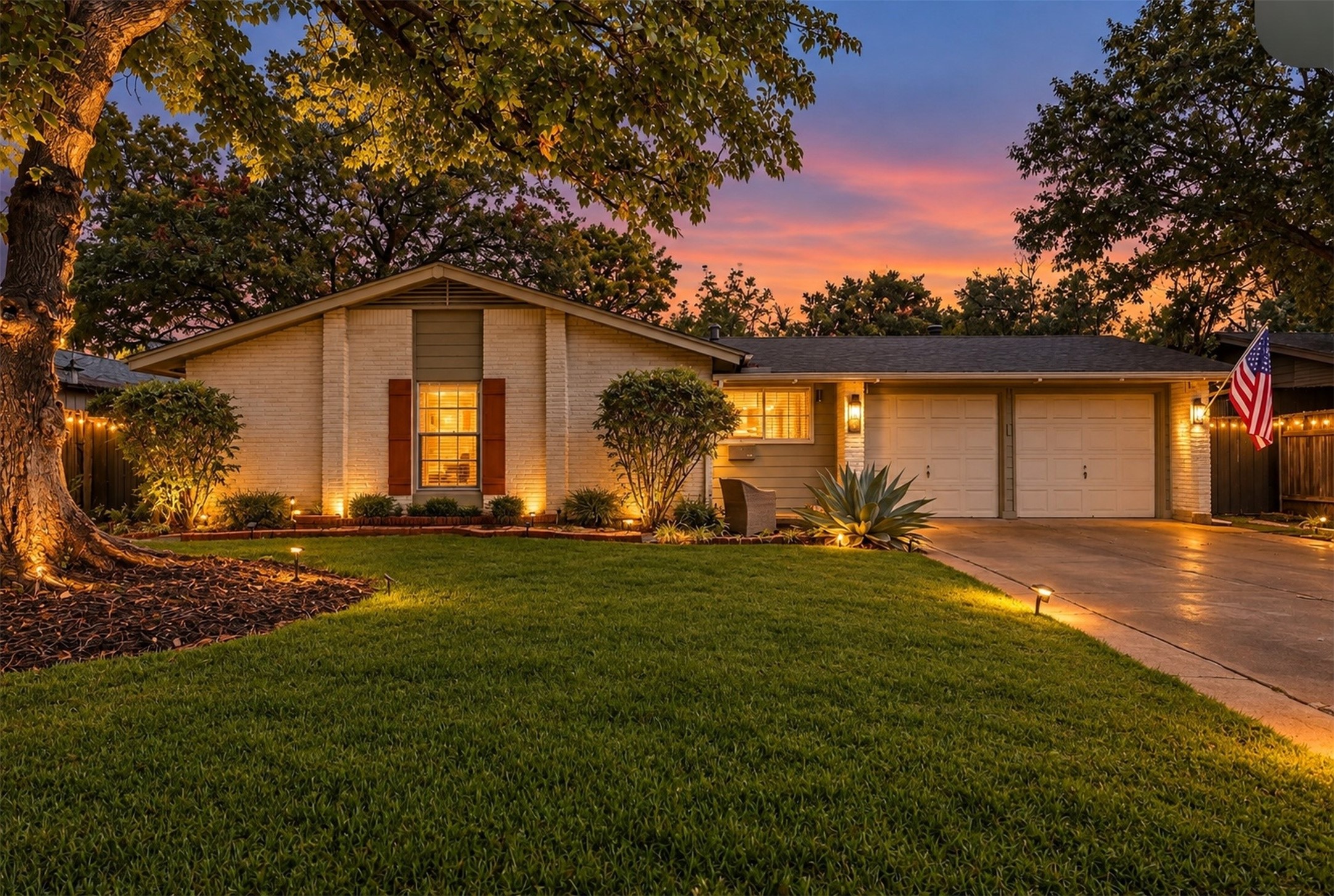 306 W Northgate Drive — photo