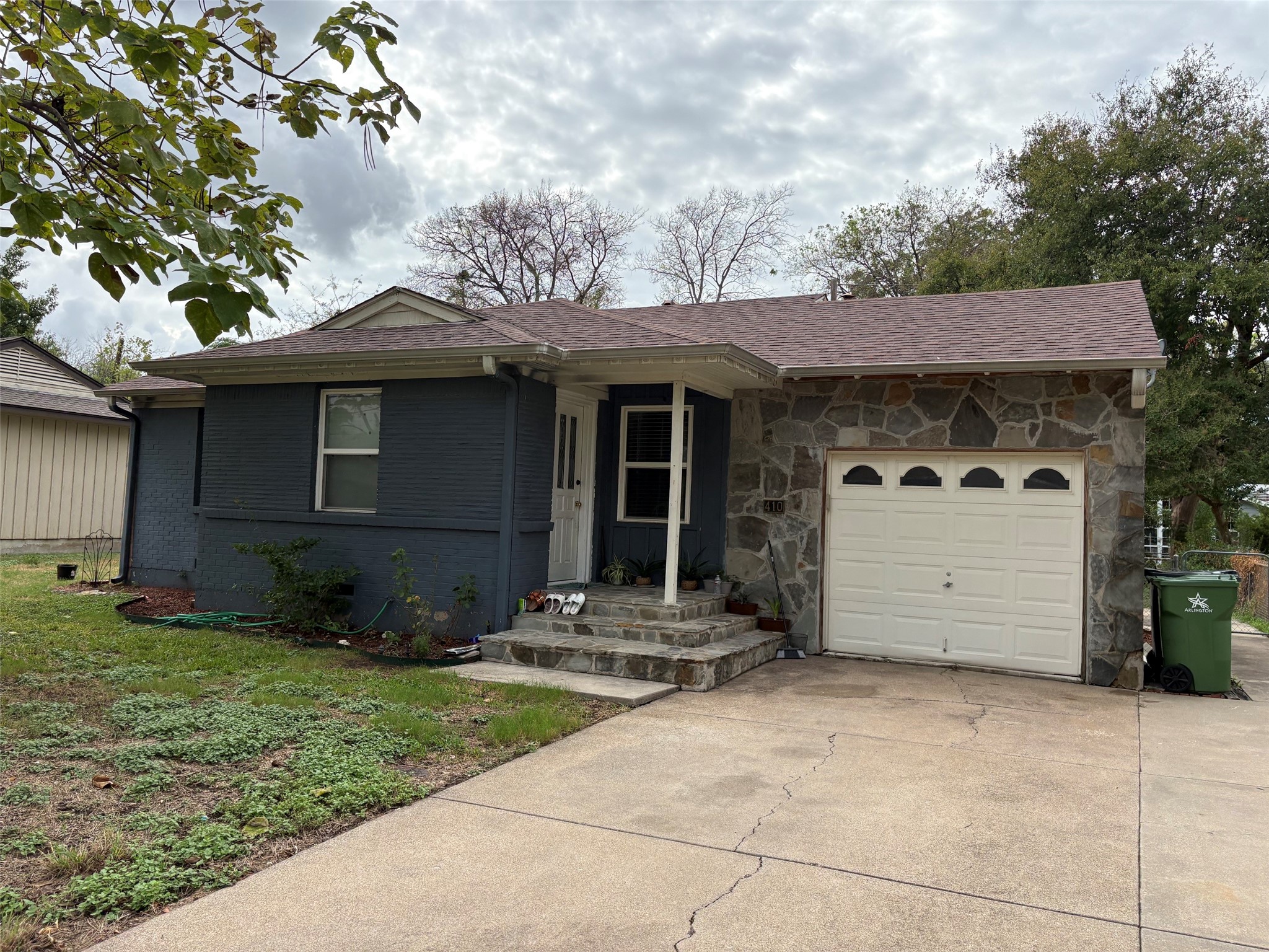 410 Overhill Drive — photo
