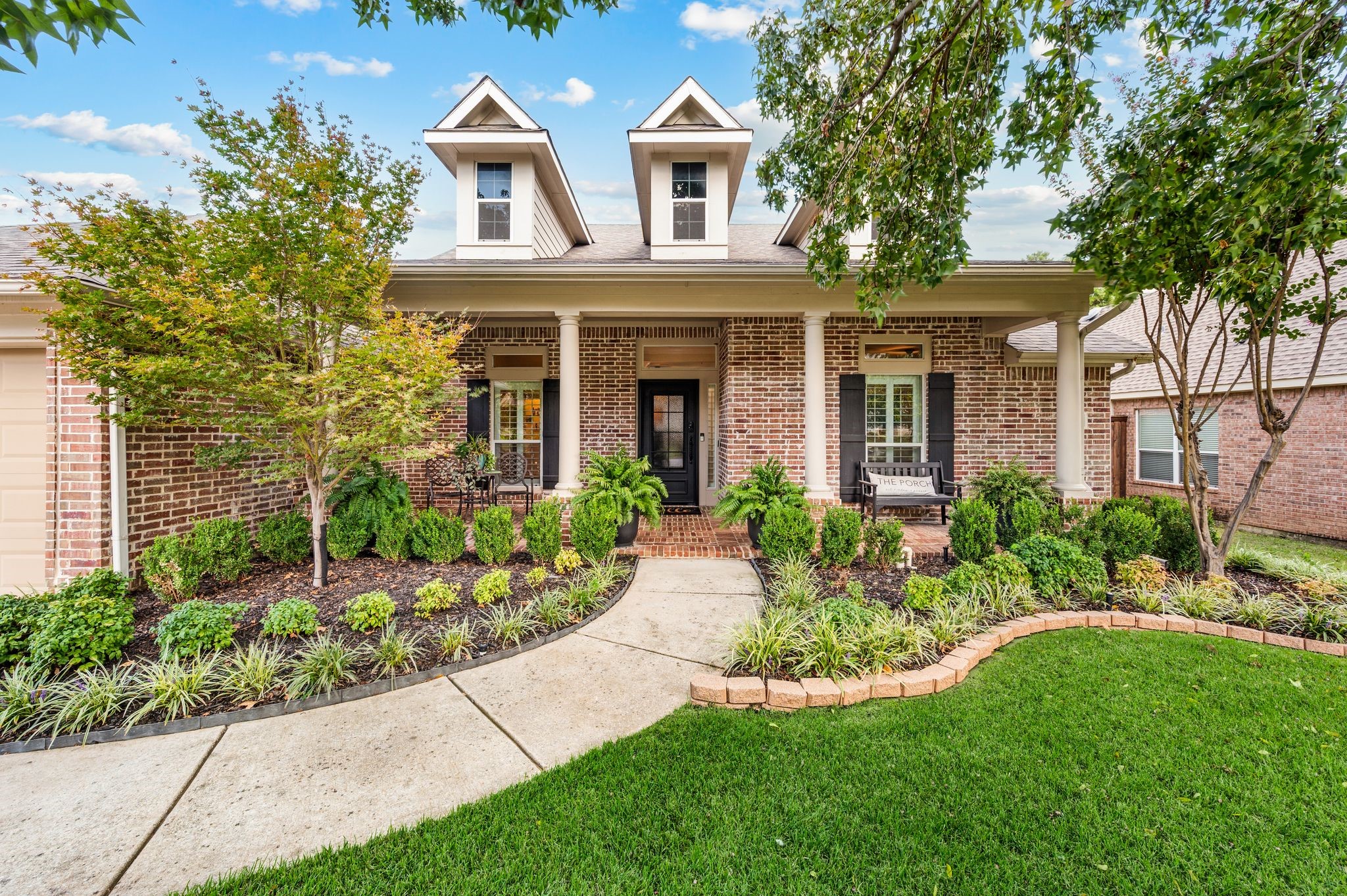 916 Water Oak Drive — photo
