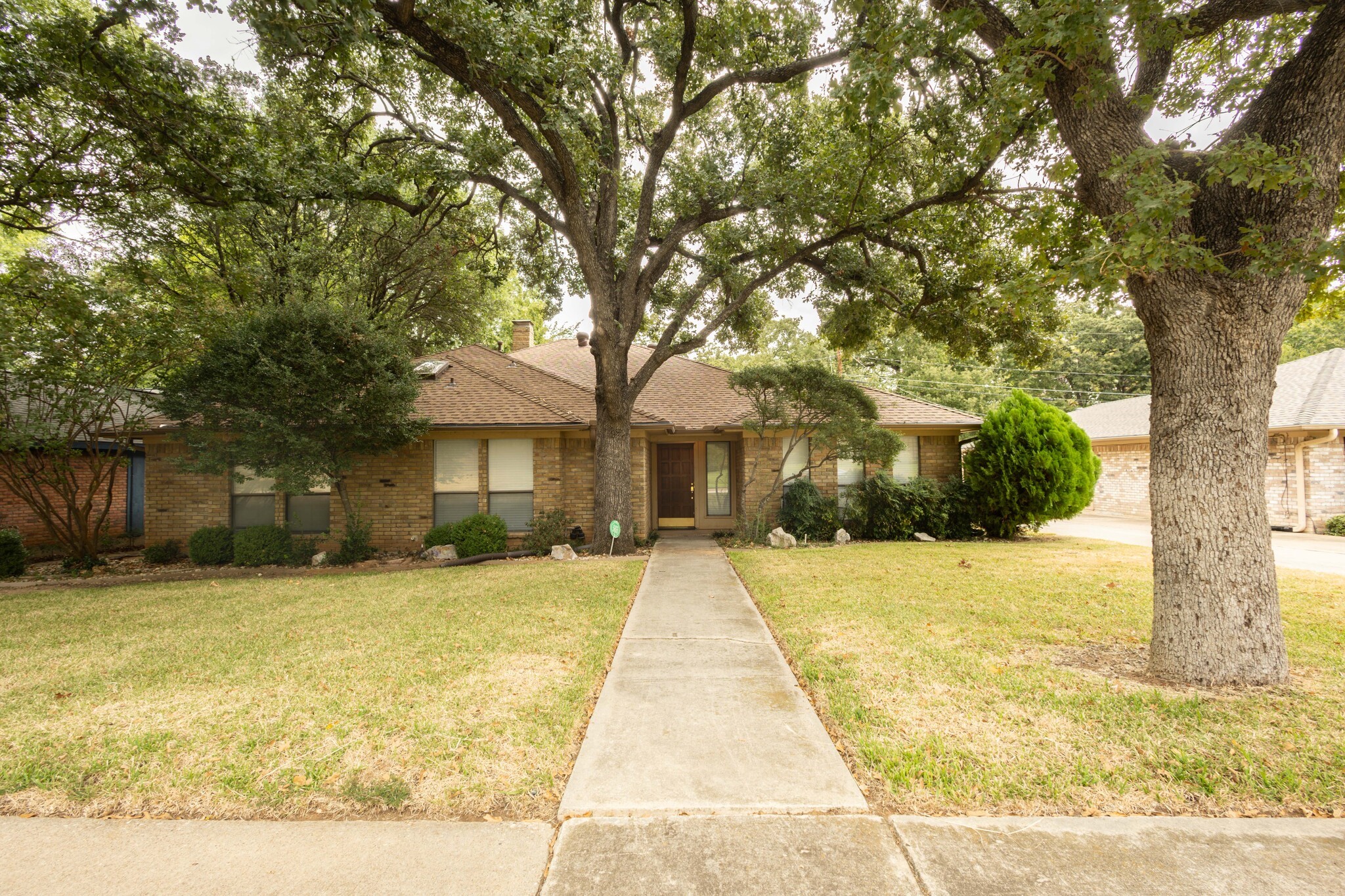 2818 N Creekwood Drive — photo