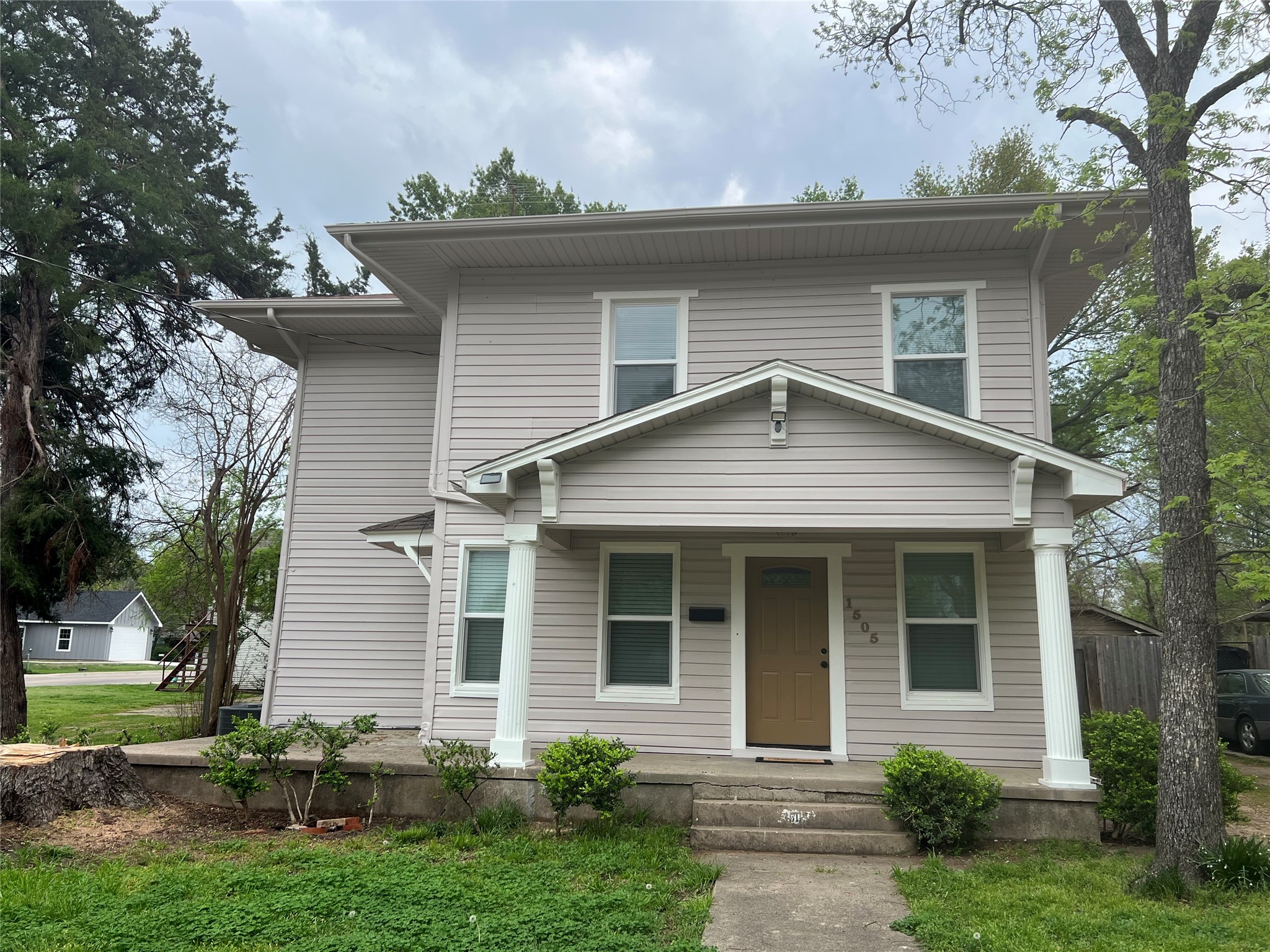 1505 W Park Avenue — photo