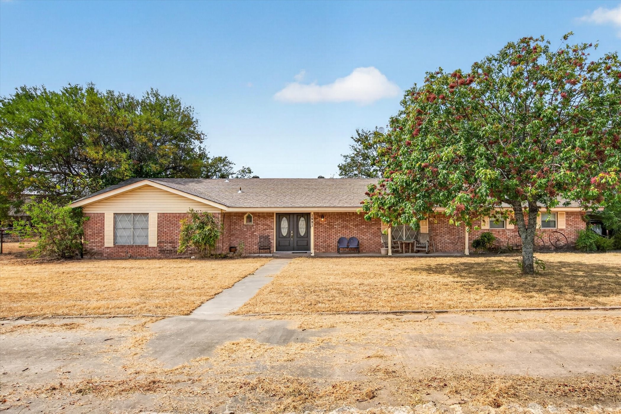 1401 Old Garner Road — photo