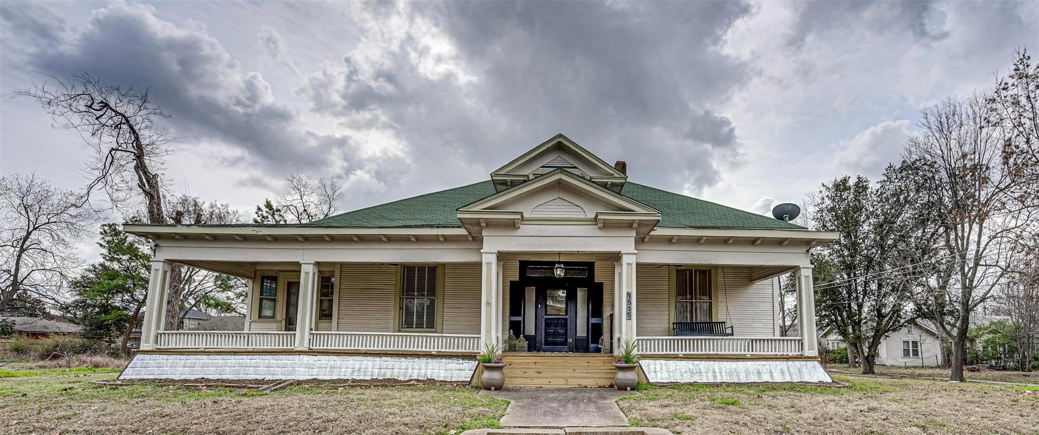 1515 Caddo Street — photo