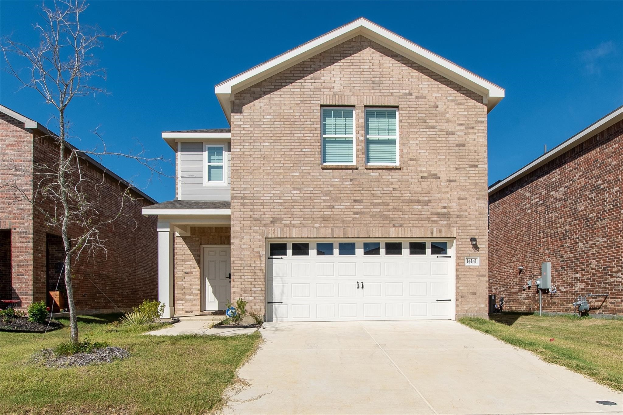 14141 Emeric Street — photo