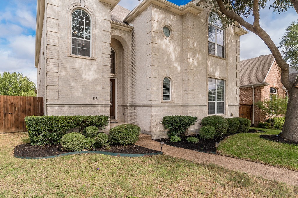 3351 Garrett Drive — photo