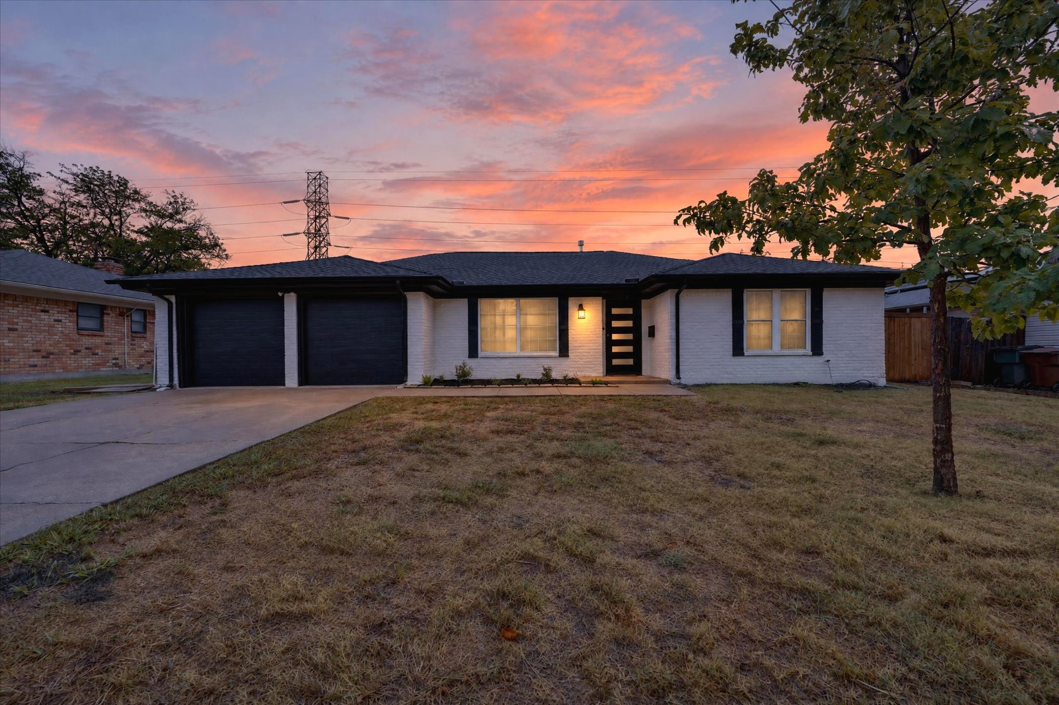 902 Ridgefield Drive — photo