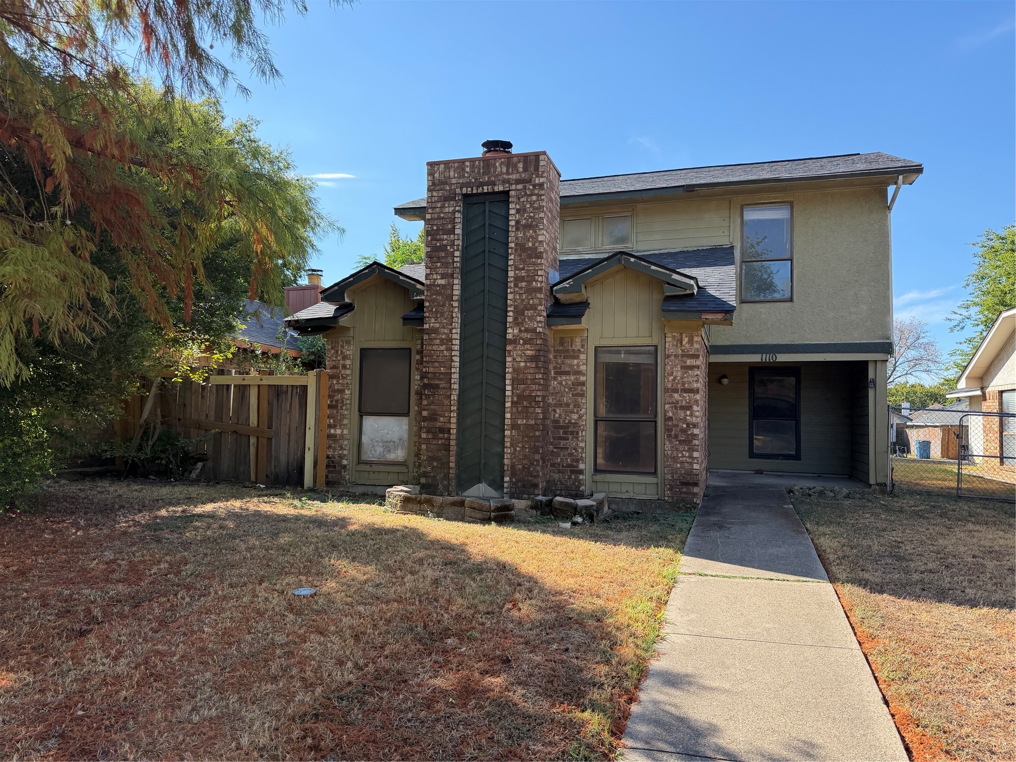 1110 Sandalwood Lane — photo