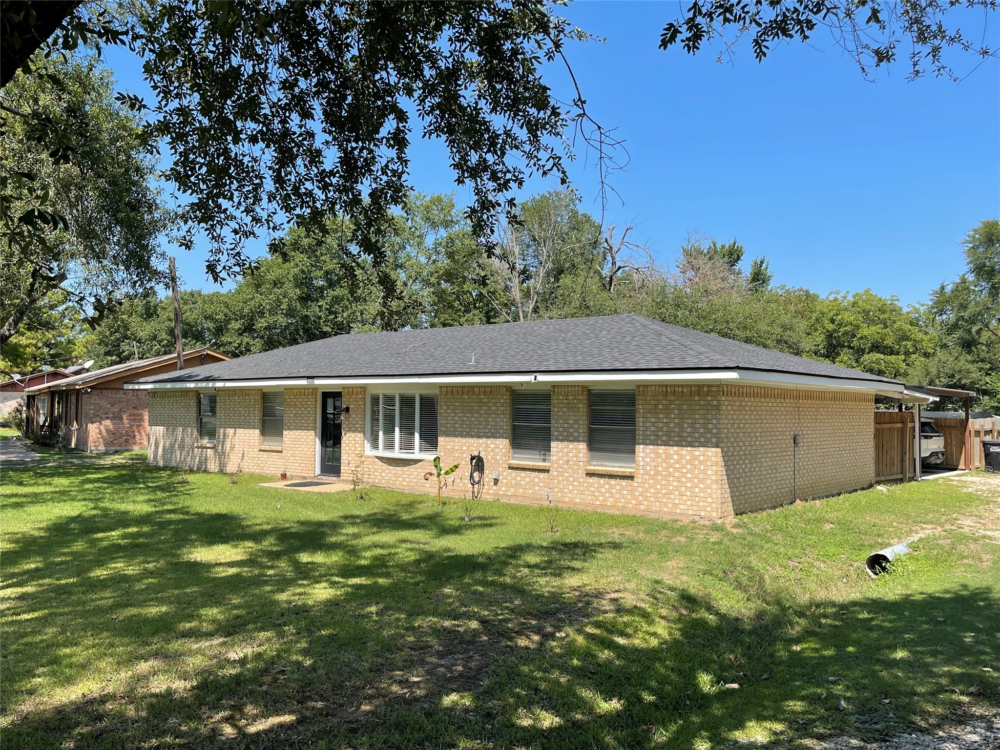 1209 Magnolia — photo