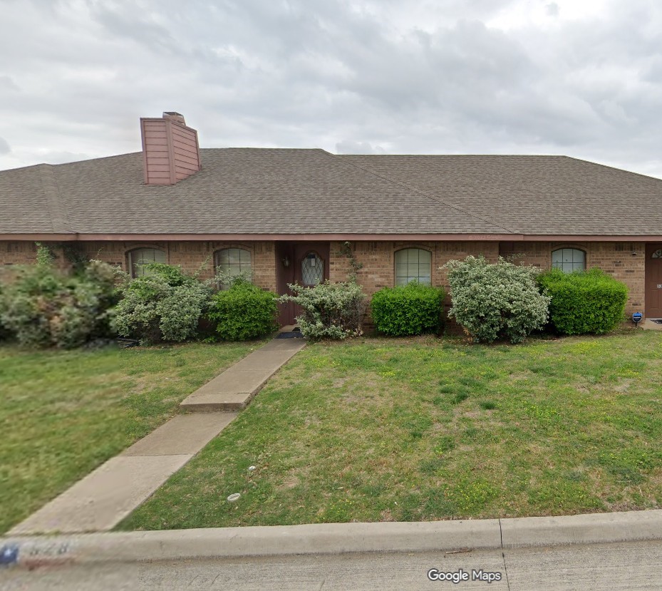 528 Post Oak Lane — photo