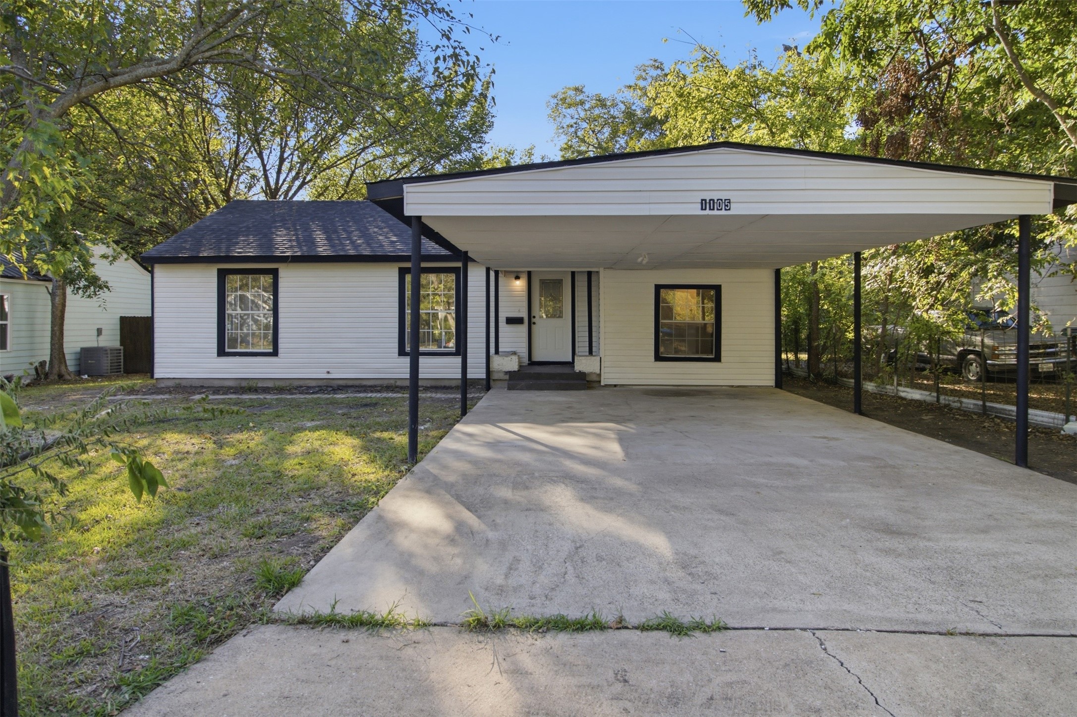 1105 Bell Drive — photo