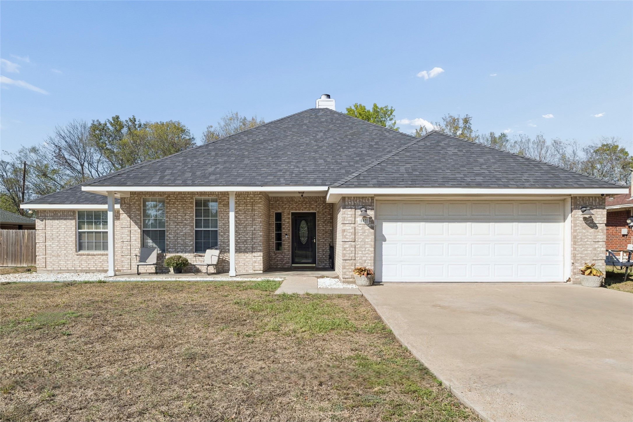 503 E Kaufman Street, Mabank, TX 75147 — photo 2