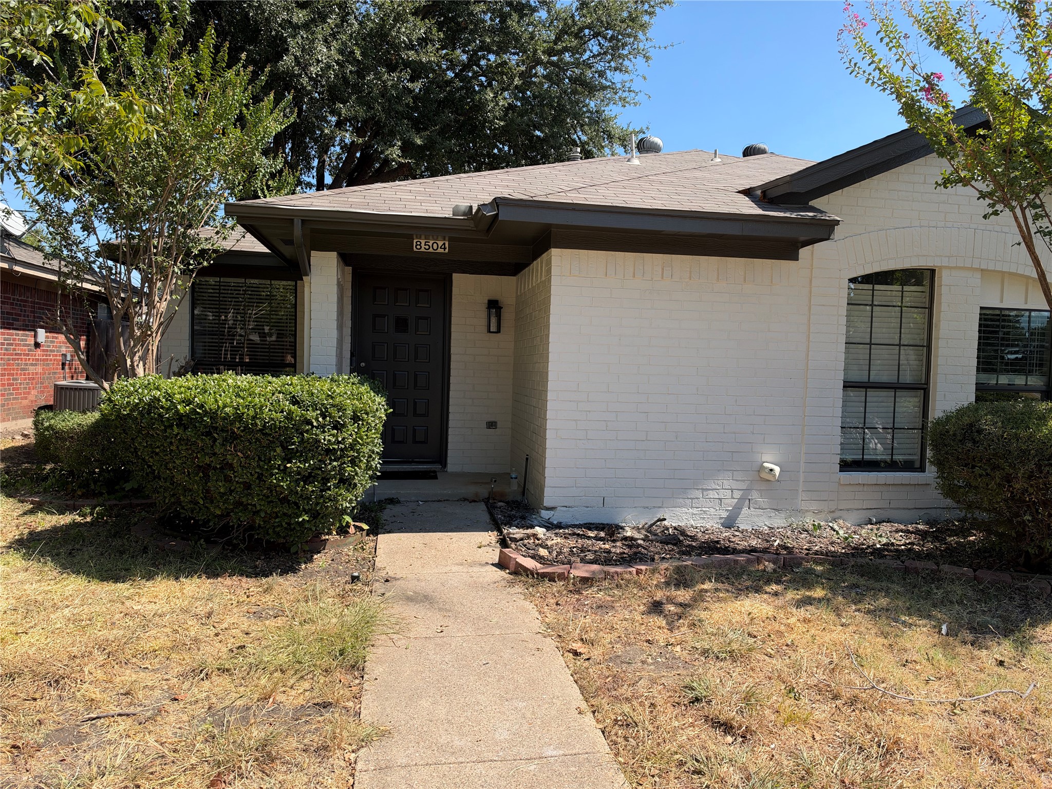 8504 Holly Street — photo