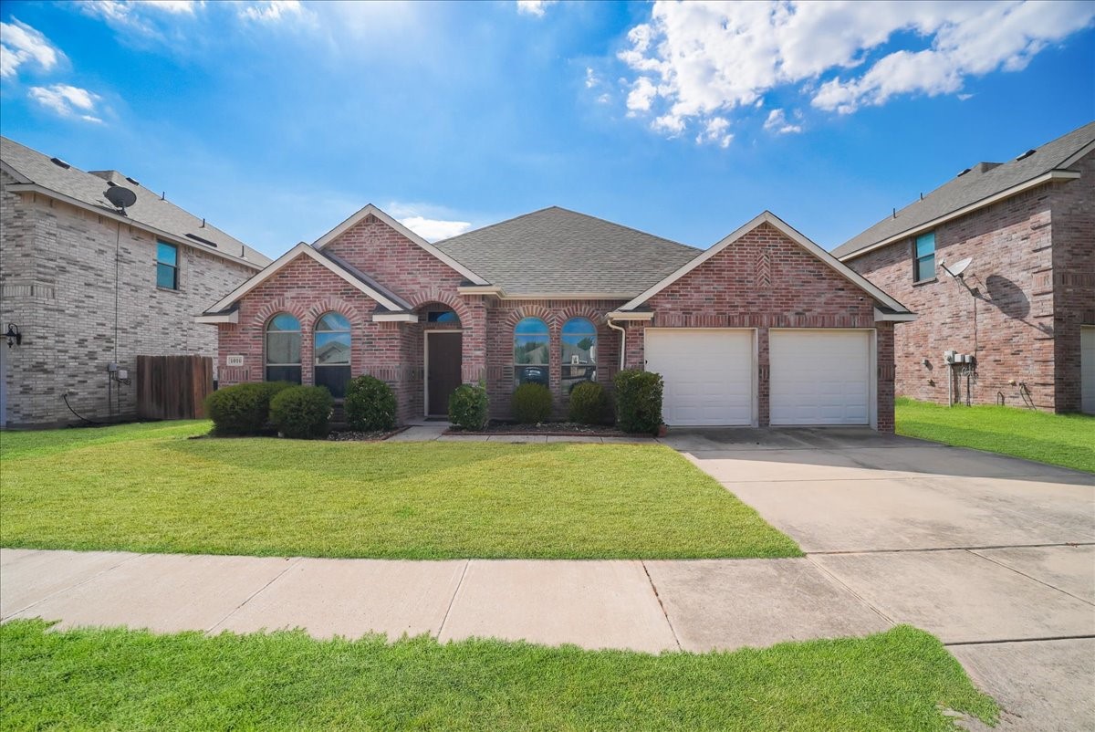 1010 Canterbury Drive — photo
