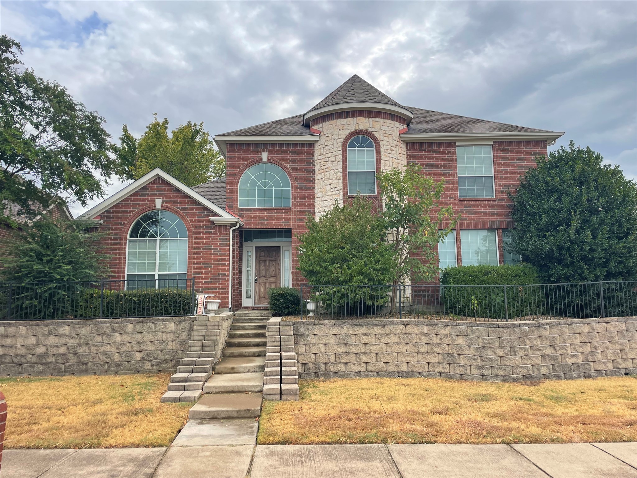 737 Geary Drive — photo