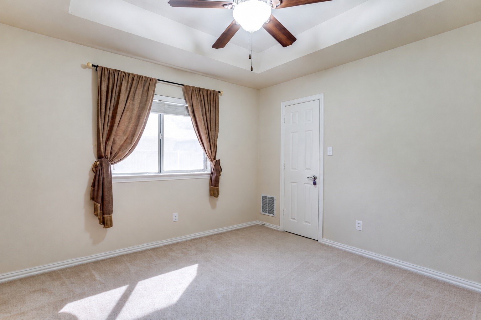 104 Olives Branch — photo