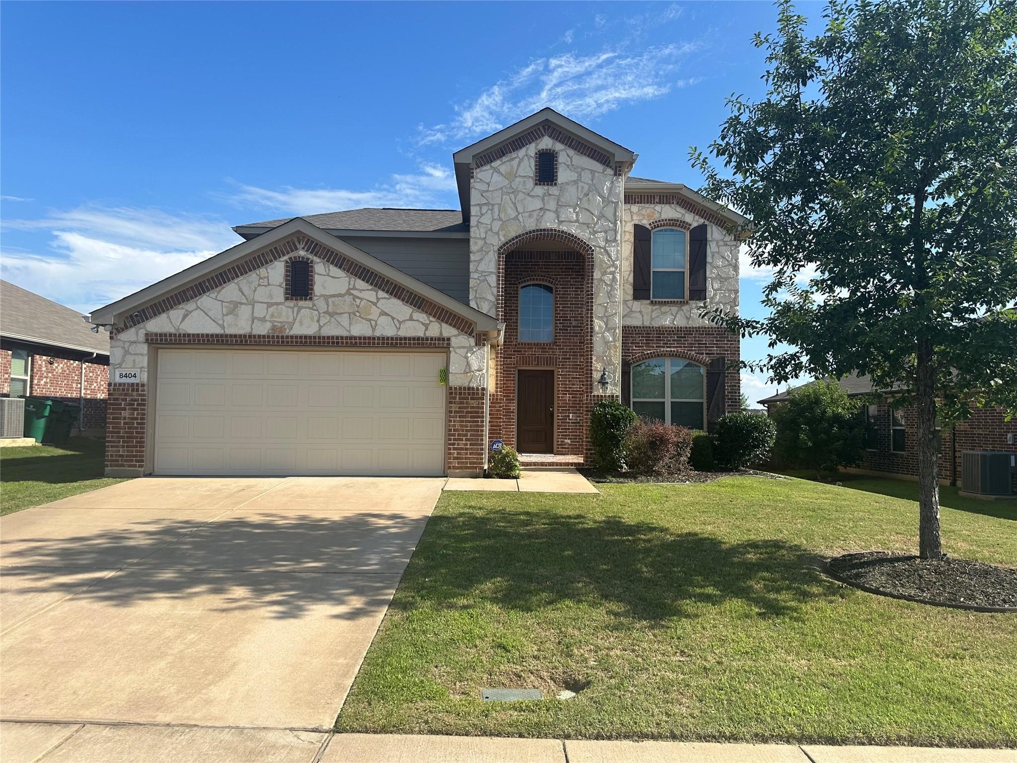 8404 Sioux Trail — photo