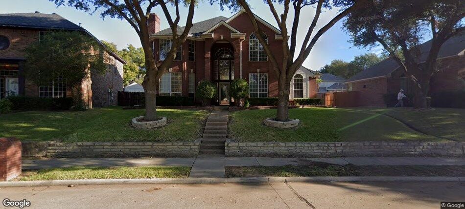 9101 Lakepointe Avenue — photo