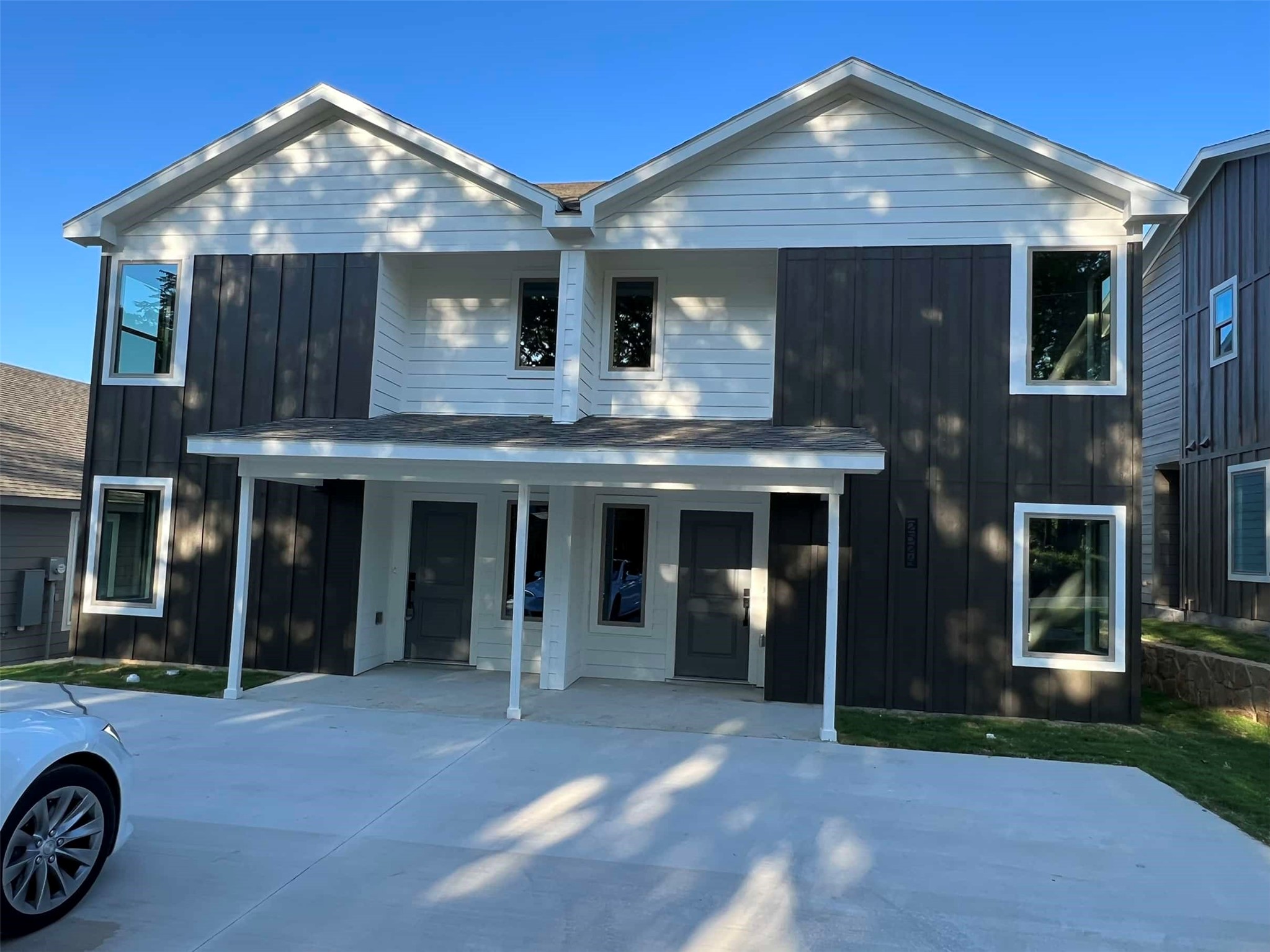 2522 S Fannin Avenue 2524 — photo