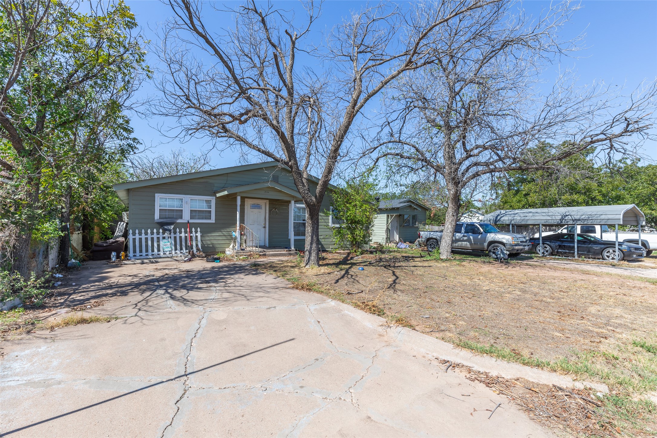 1310 Cherry Street — photo