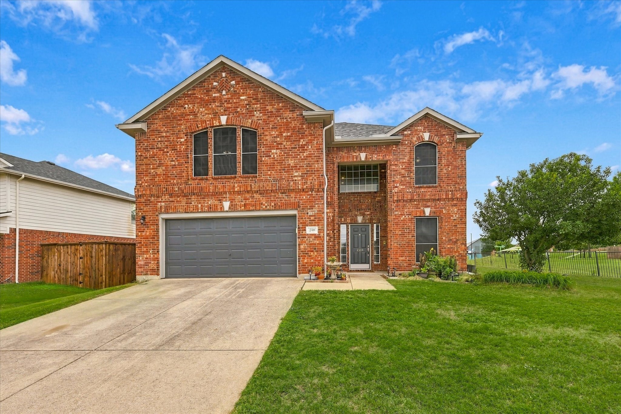 200 Ellicott Drive — photo