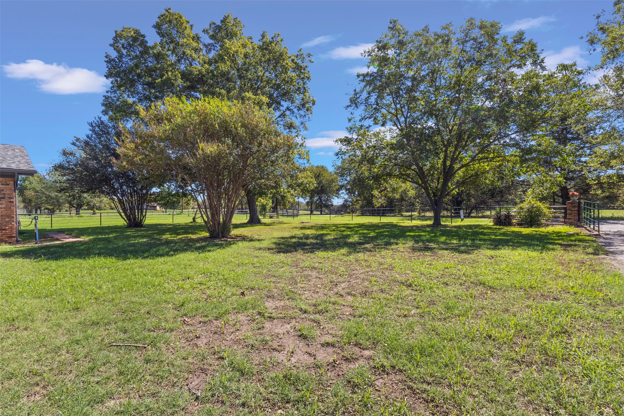9591 Dripping Springs Road — photo
