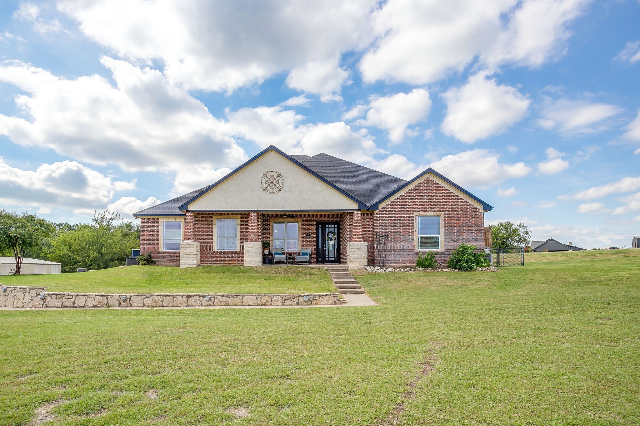 124 Stonewick Drive — photo