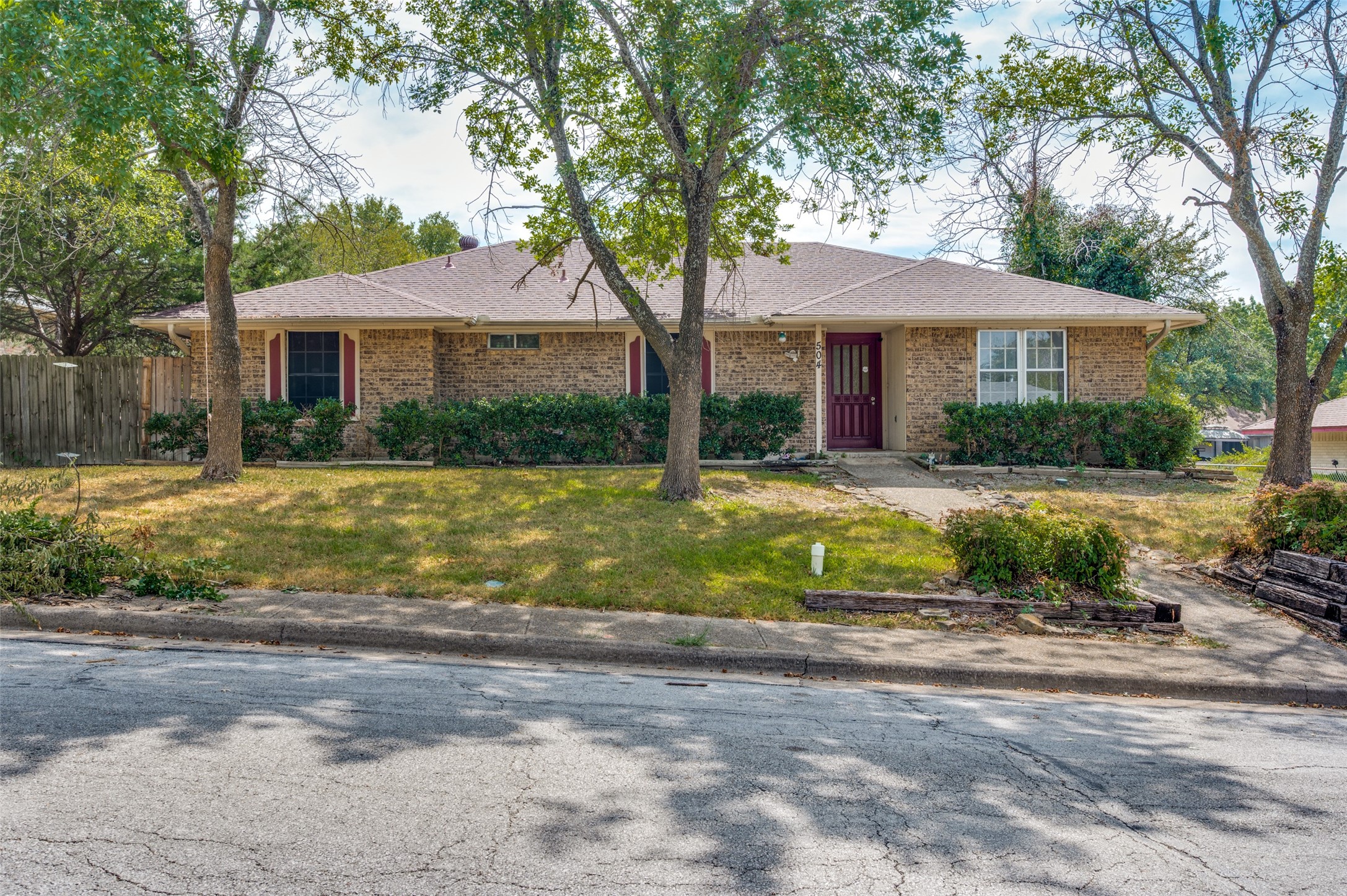 504 Pheasant Lane — photo