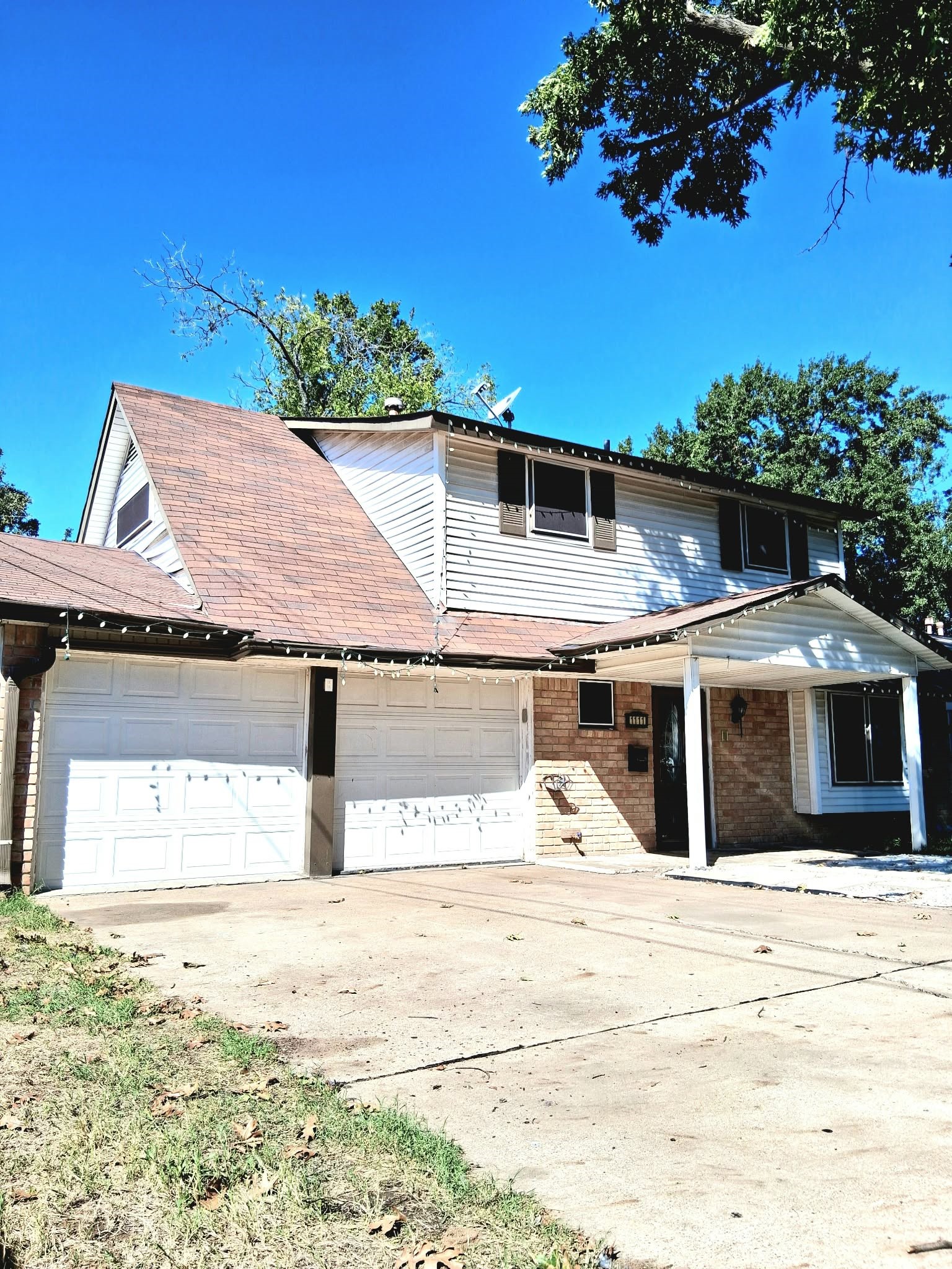 1111 Hickory Street — photo