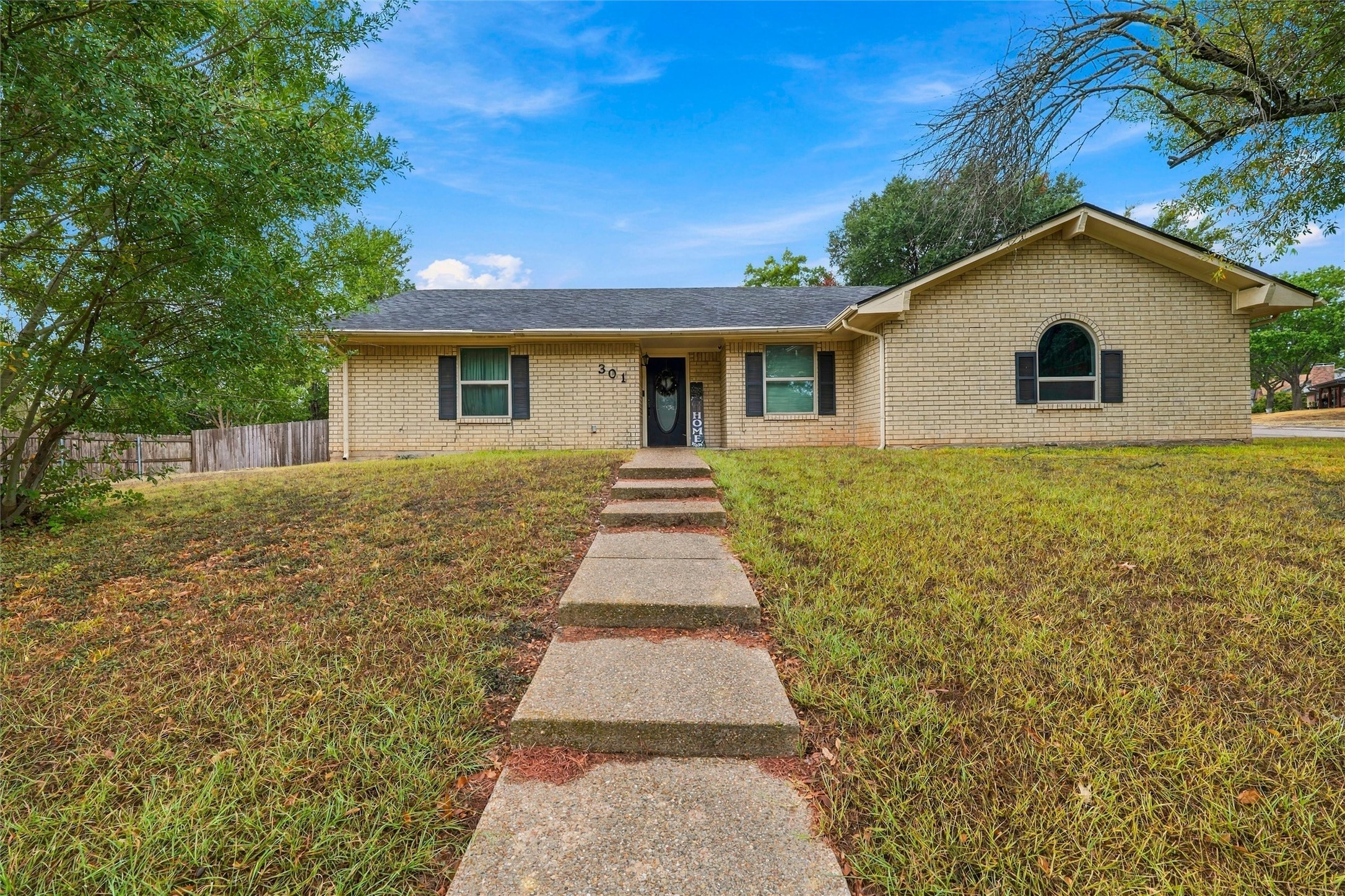 301 Brenda Drive — photo