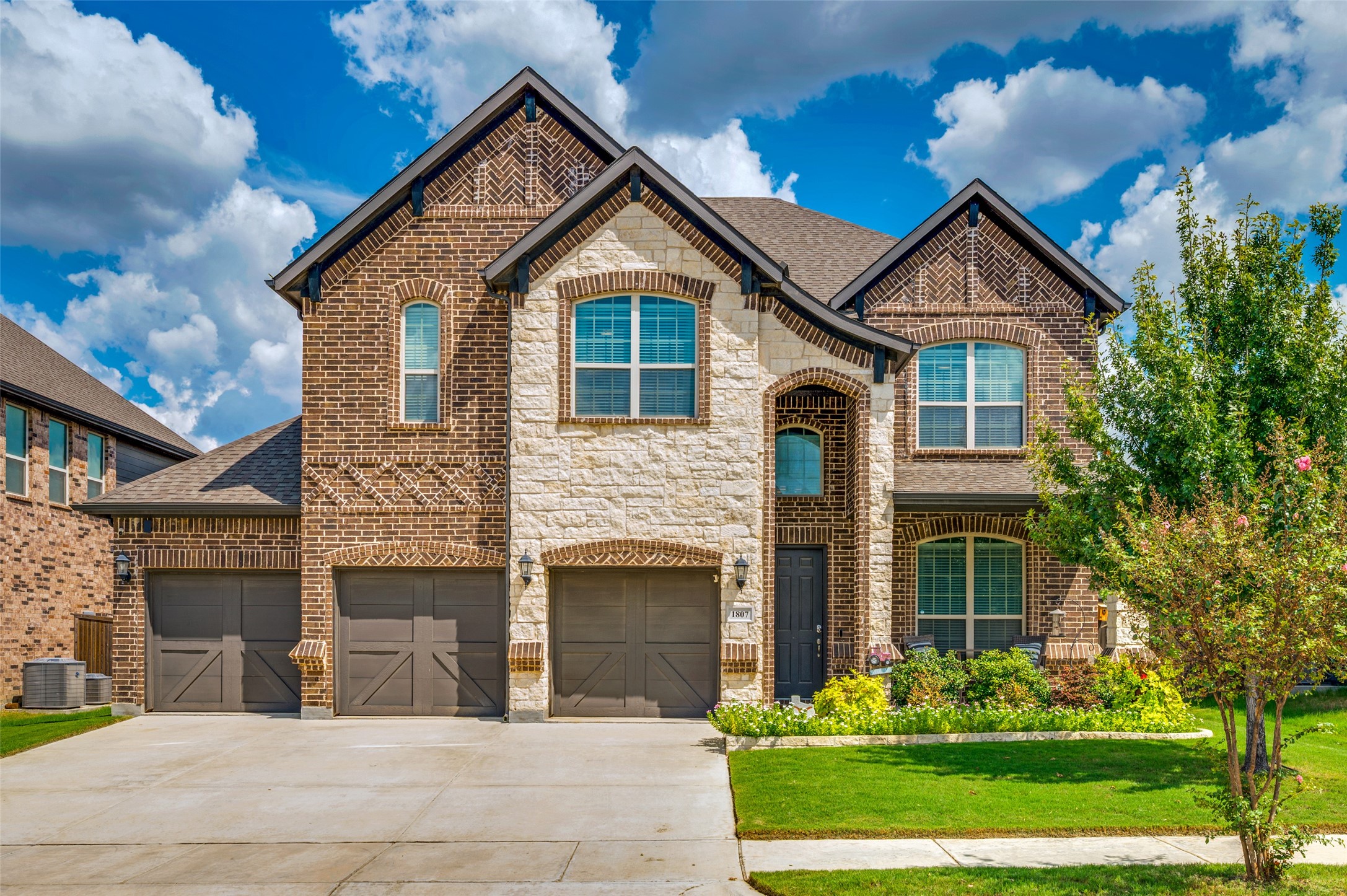 1807 Mabry Court — photo