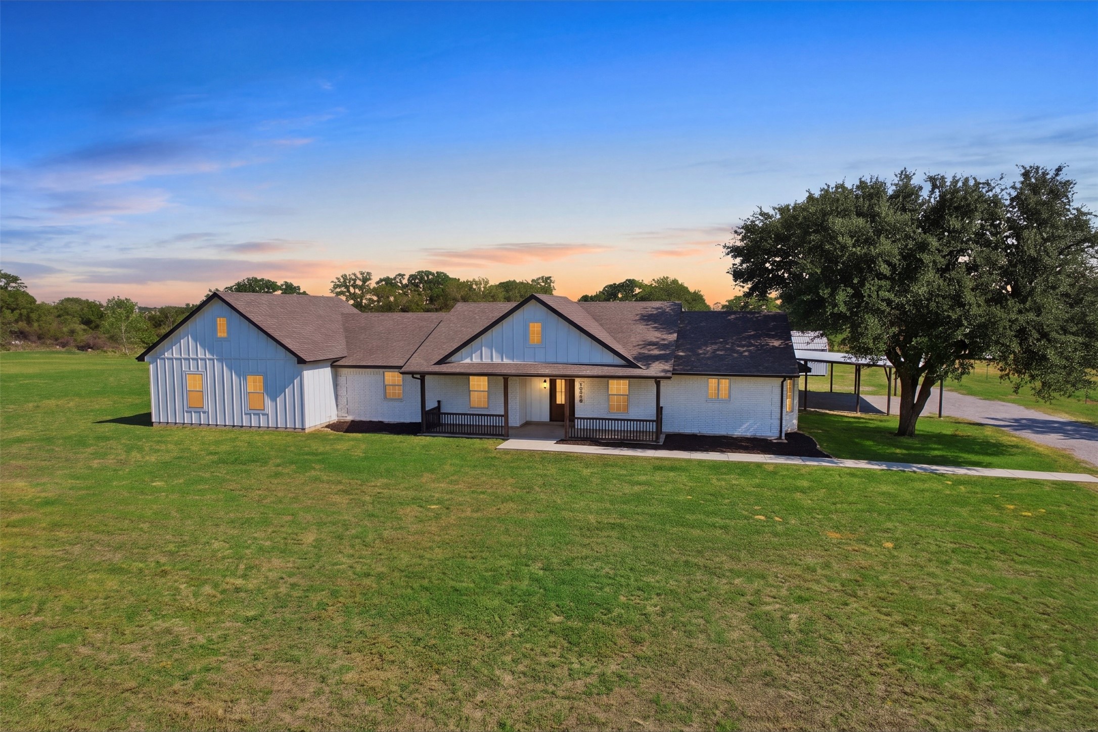 192 Riverside Drive, Decatur, TX 76234 — photo 3