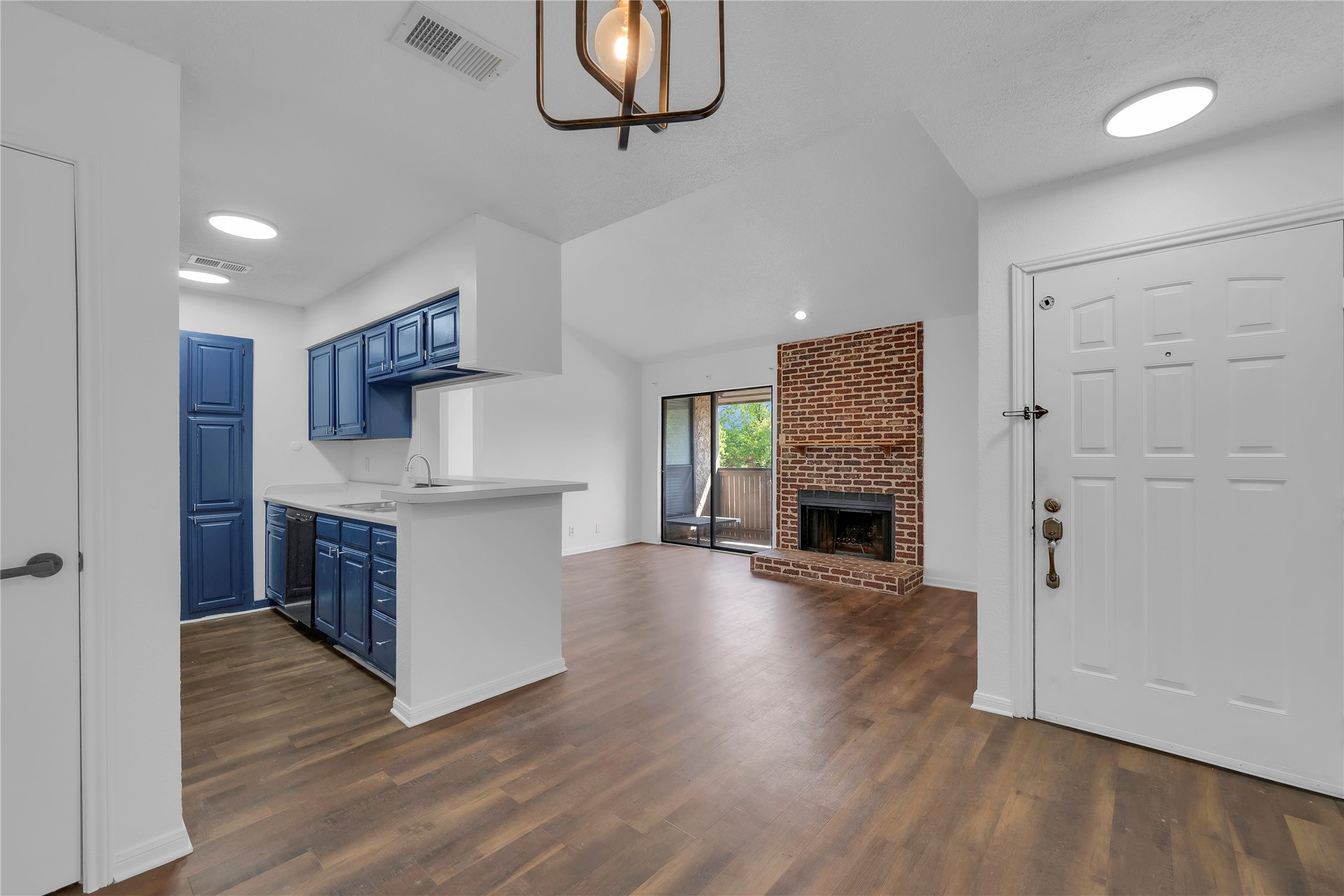 2006 Cloisters Drive Unit 2522 — photo