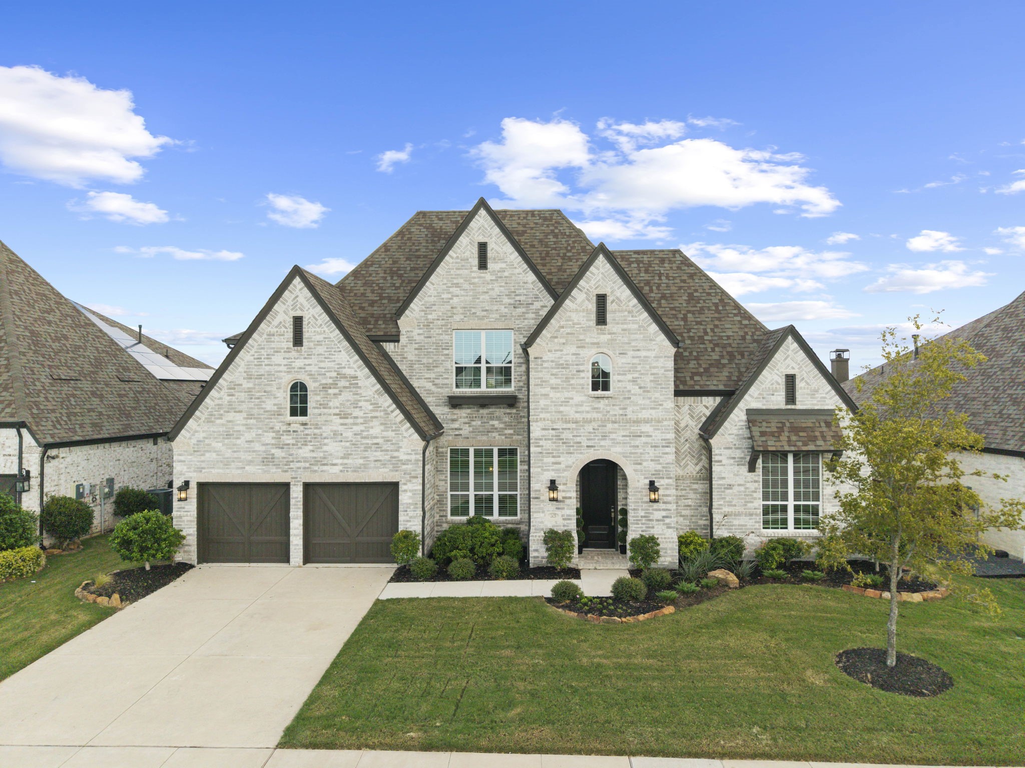 2628 Camden Court — photo