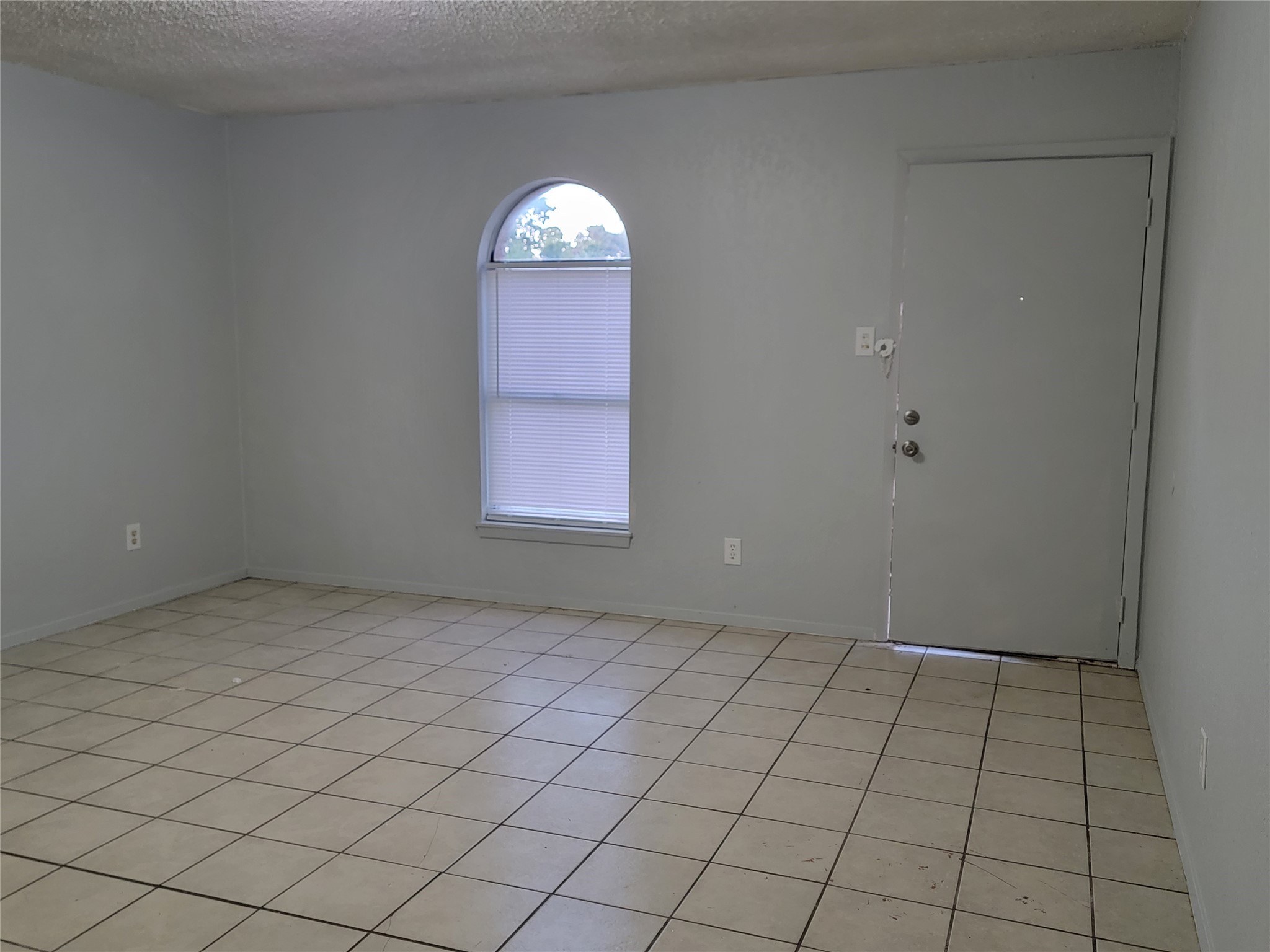 214 Sherwood Lane #5 — photo