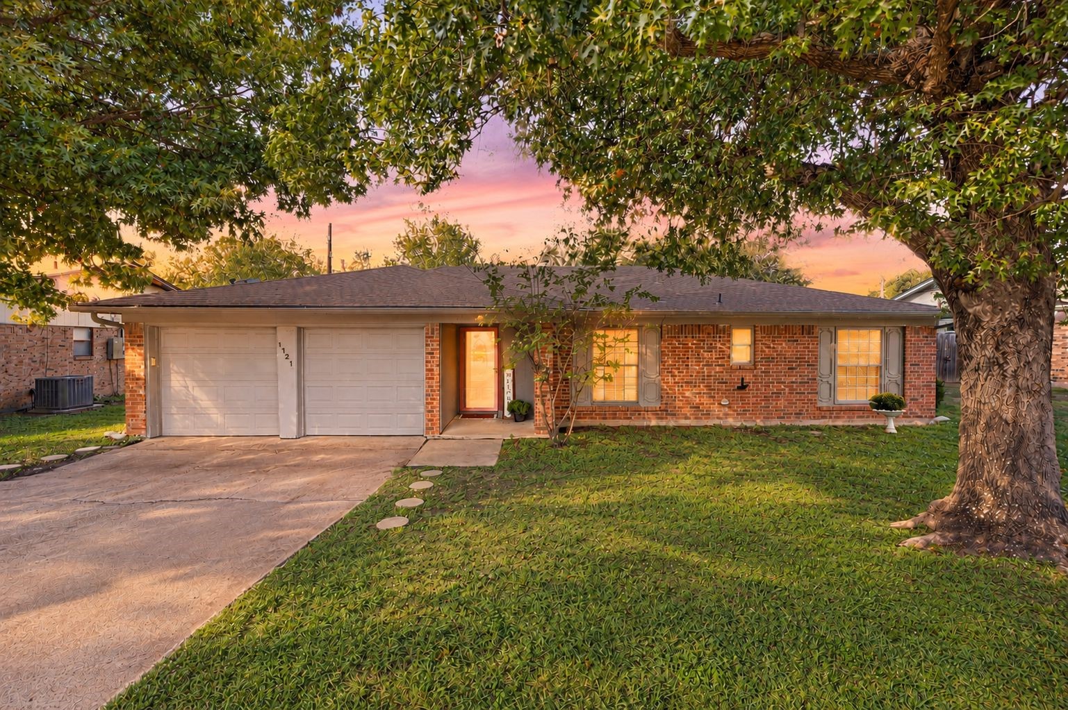 1121 Timbercreek Road — photo