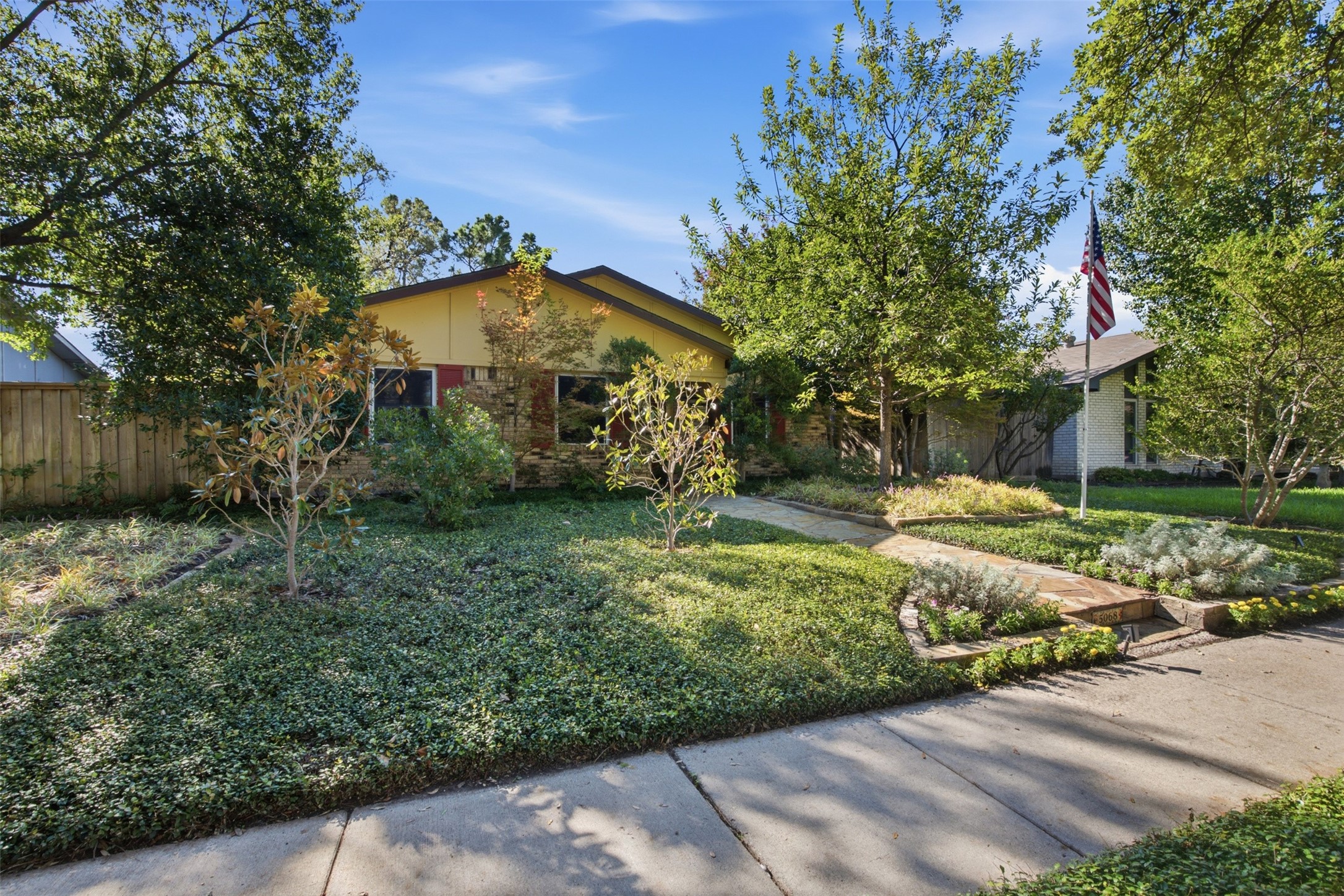 5068 Avery Lane — photo