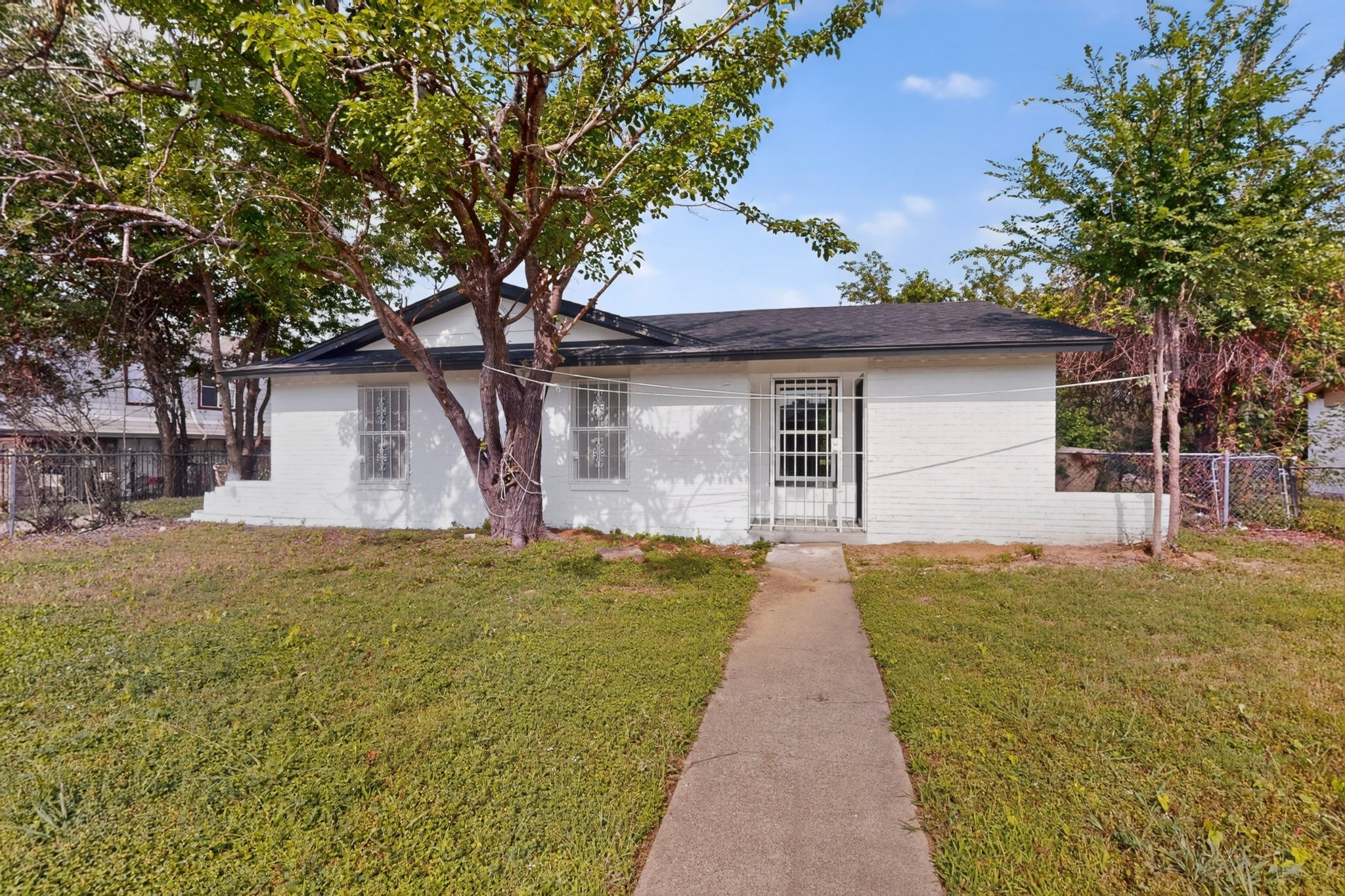 301 Stoneport Drive — photo